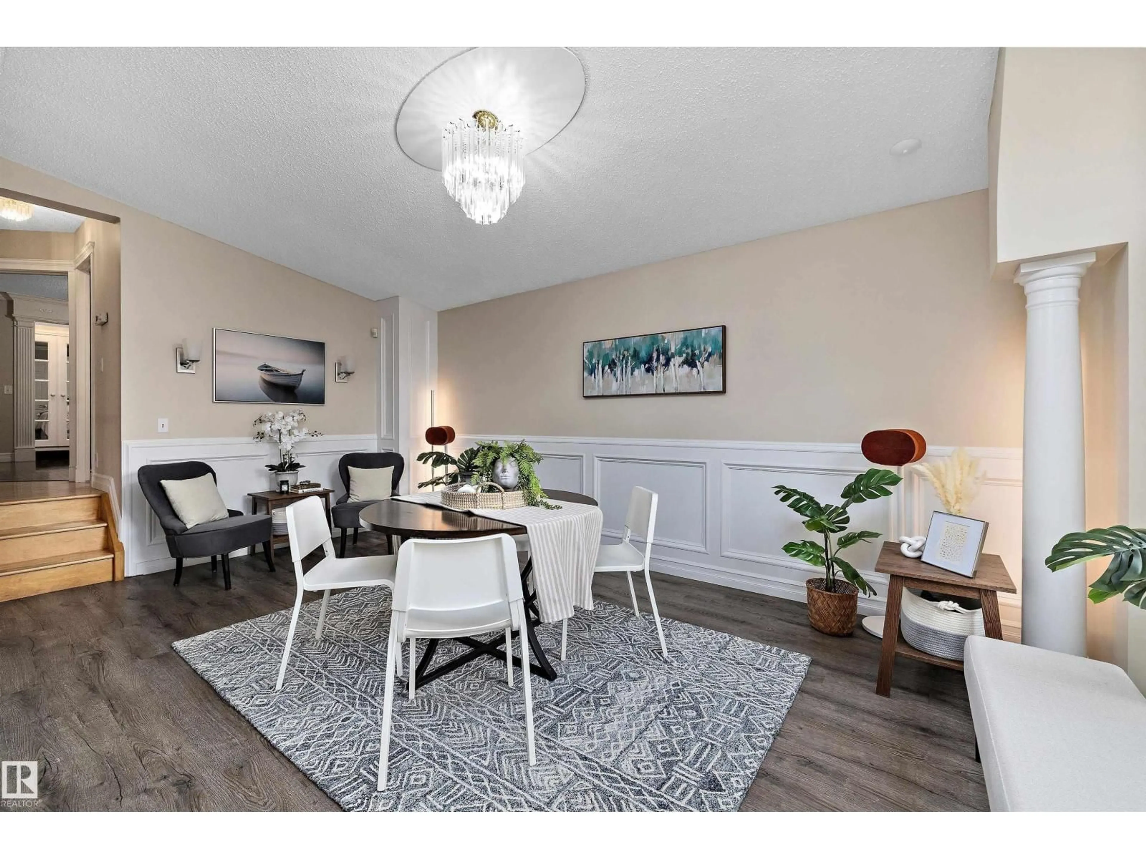 Dining room, wood/laminate floor for NW - 19020 86 AV, Edmonton Alberta T5T1Y4