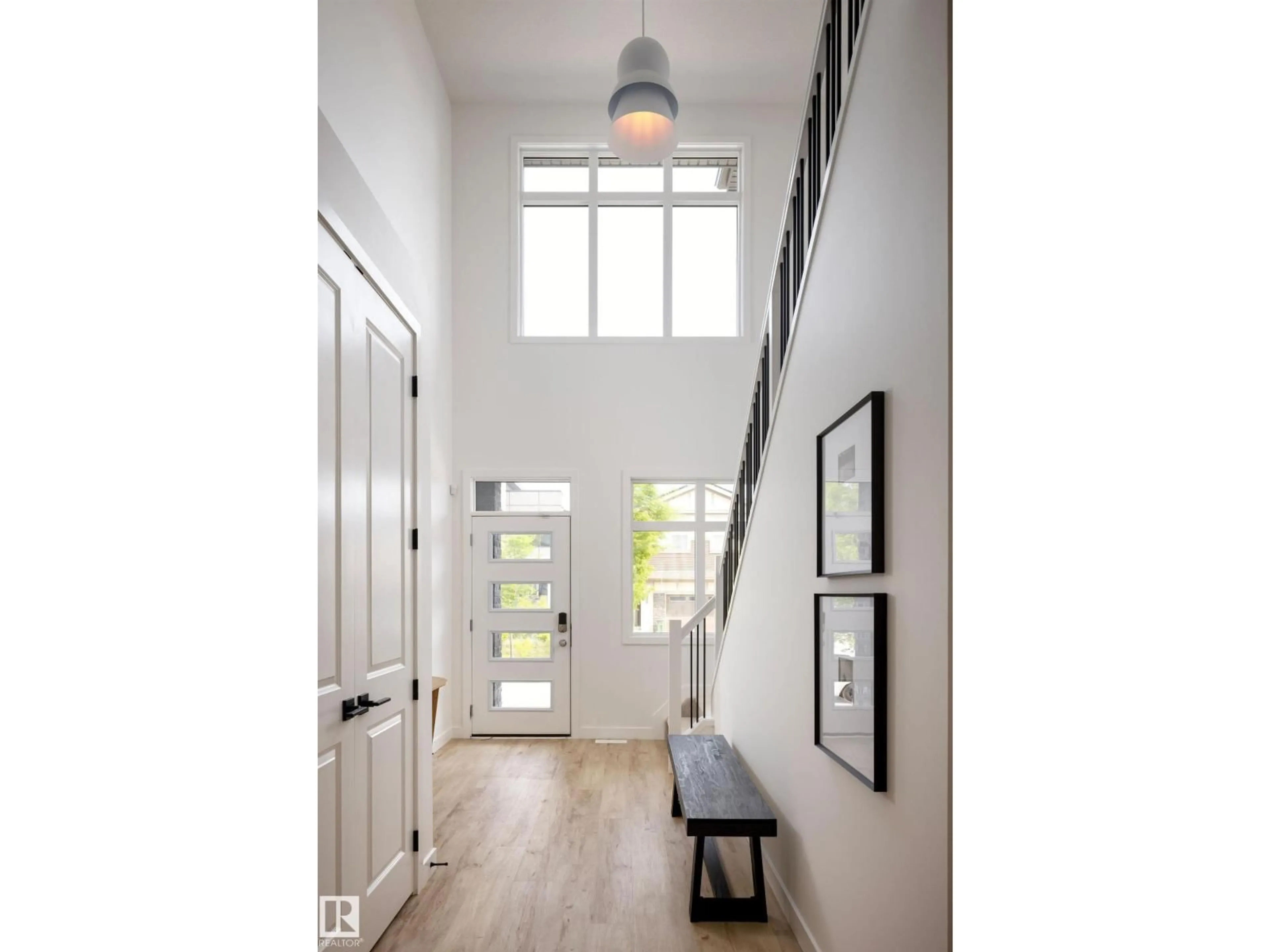 Indoor entryway for LI - 5824 KOOTOOK LINK, Edmonton Alberta T6W4Z6