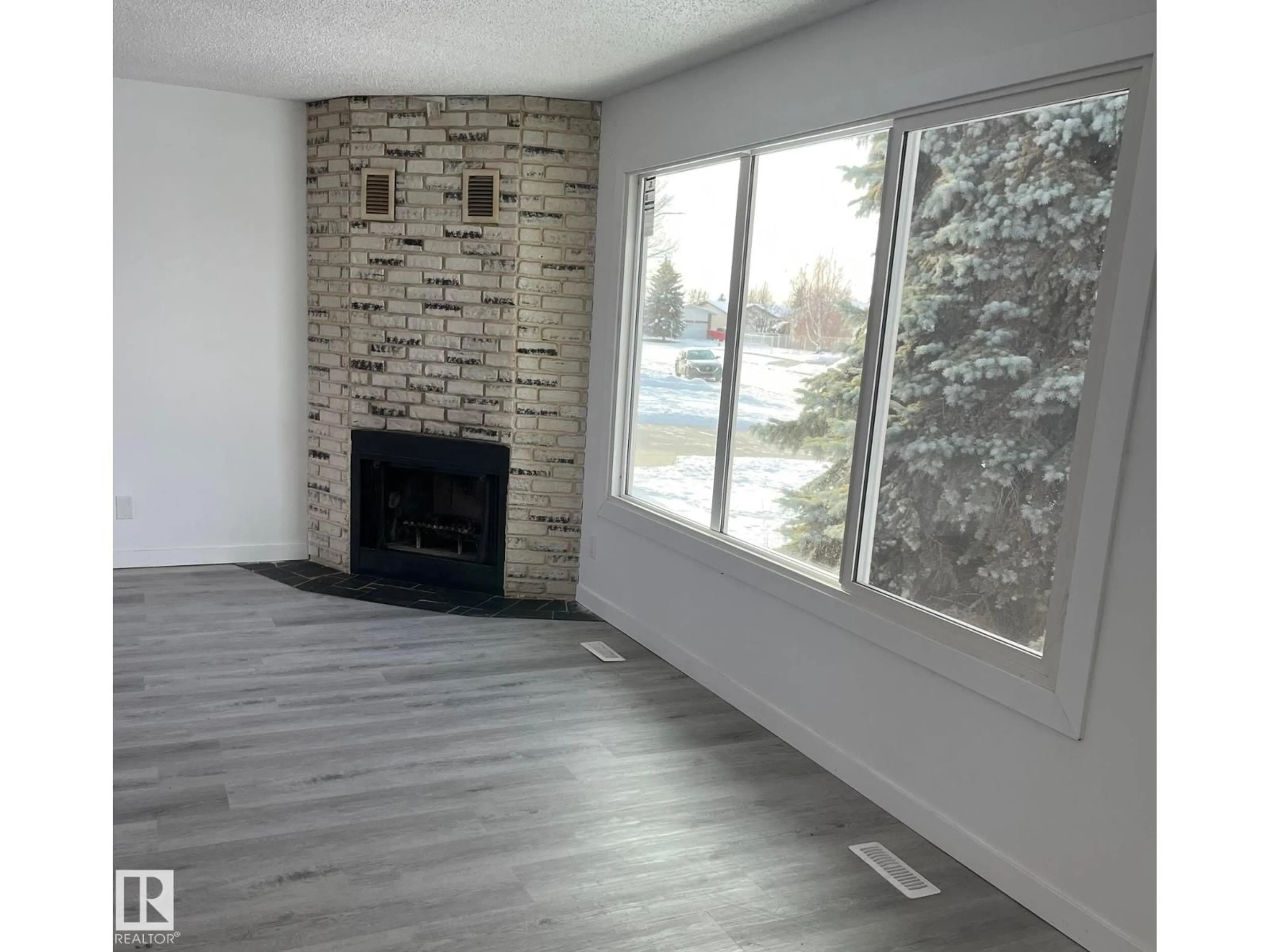 A pic of a room for 4315 42 ST, Bonnyville Town Alberta T9N1W6