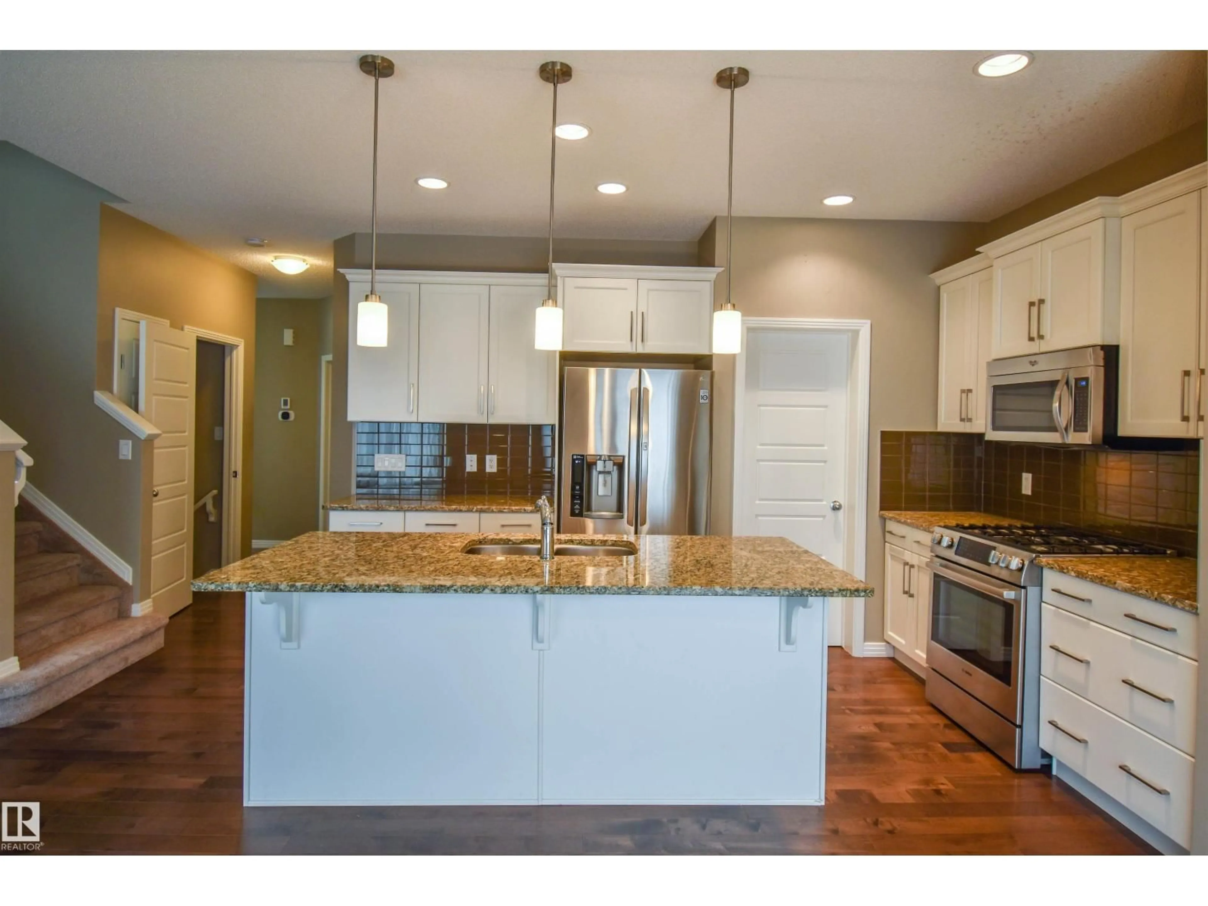 Open concept kitchen, unknown for 19 MEADOWGROVE LN, Spruce Grove Alberta T7X0W2