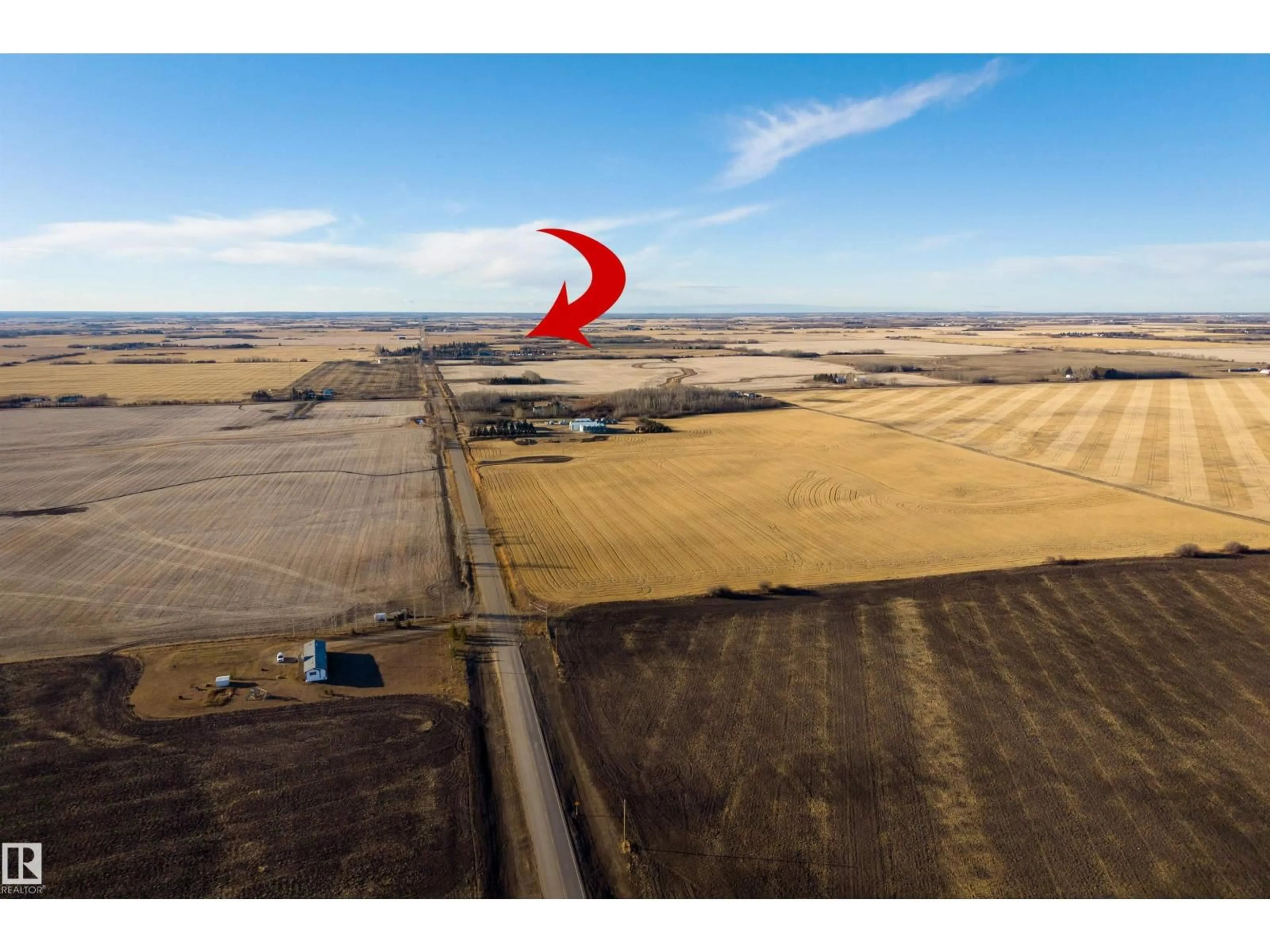 A pic from outside/outdoor area/front of a property/back of a property/a pic from drone, unknown for 26110 TWP ROAD 554, Rural Sturgeon County Alberta T8R0M5