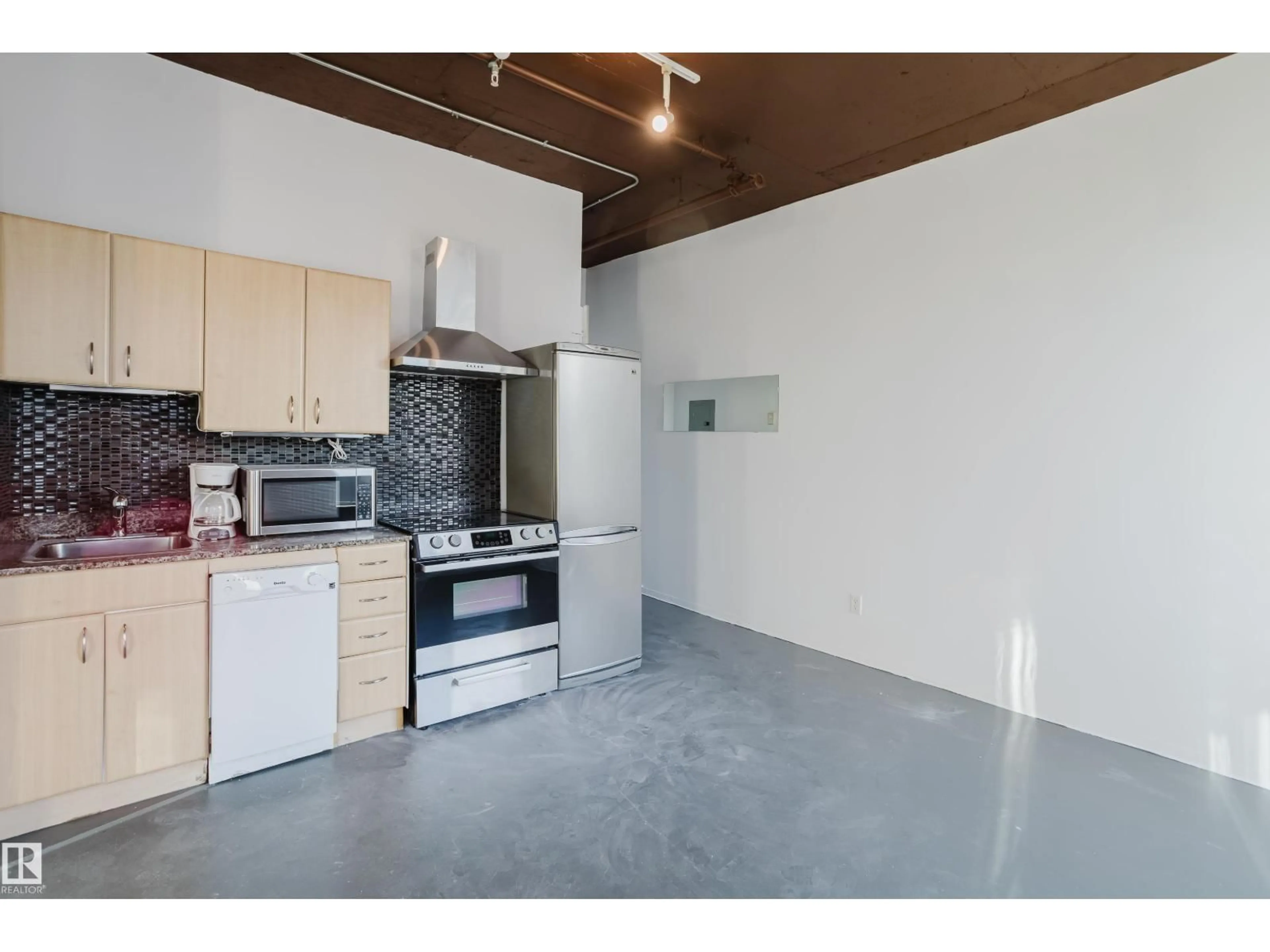 Standard kitchen, unknown for 1105 - 10024 JASPER AV, Edmonton Alberta T5J1R9