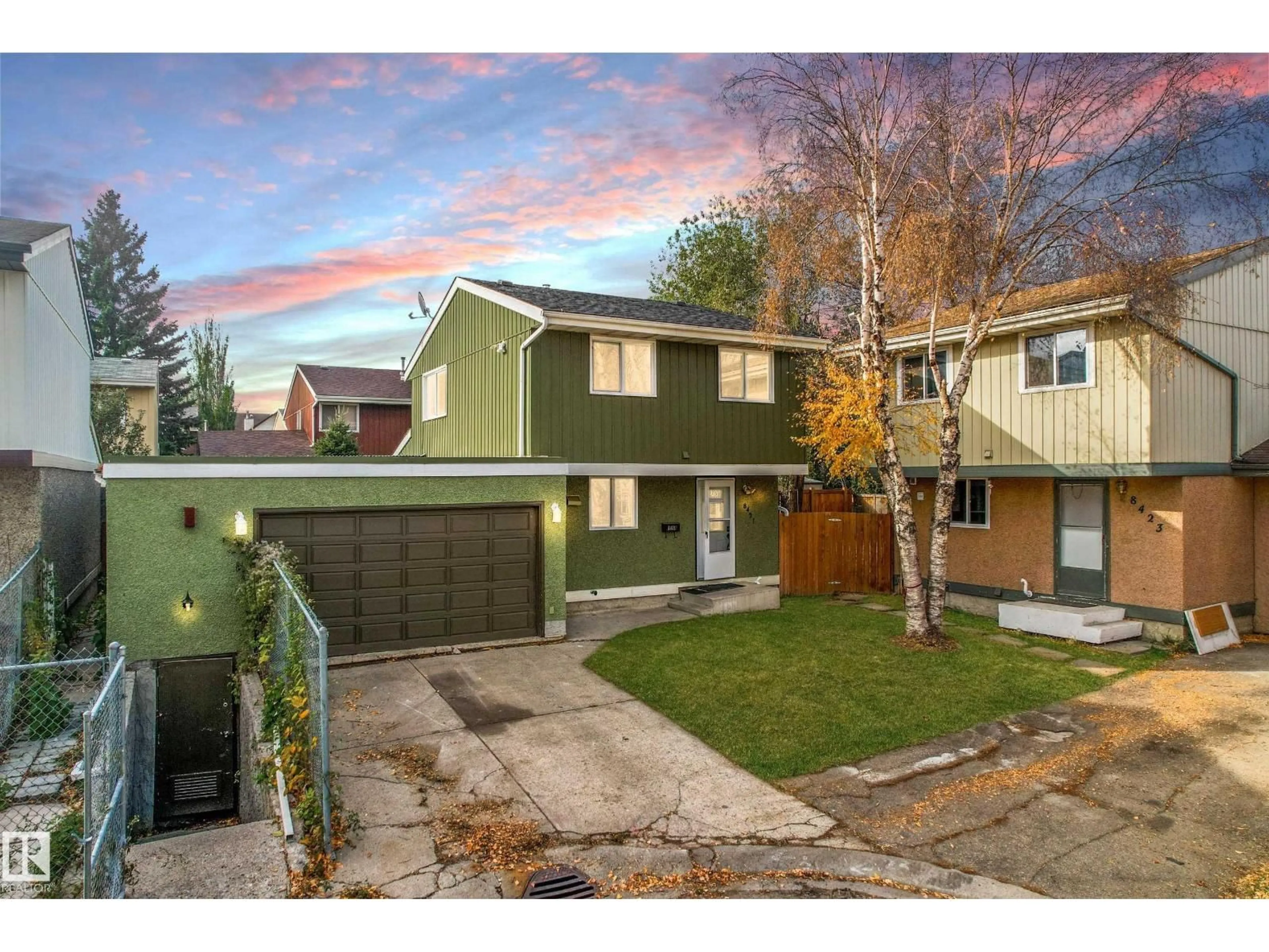 Unknown for 8421 MILL WOODS RD, Edmonton Alberta T6K2P6