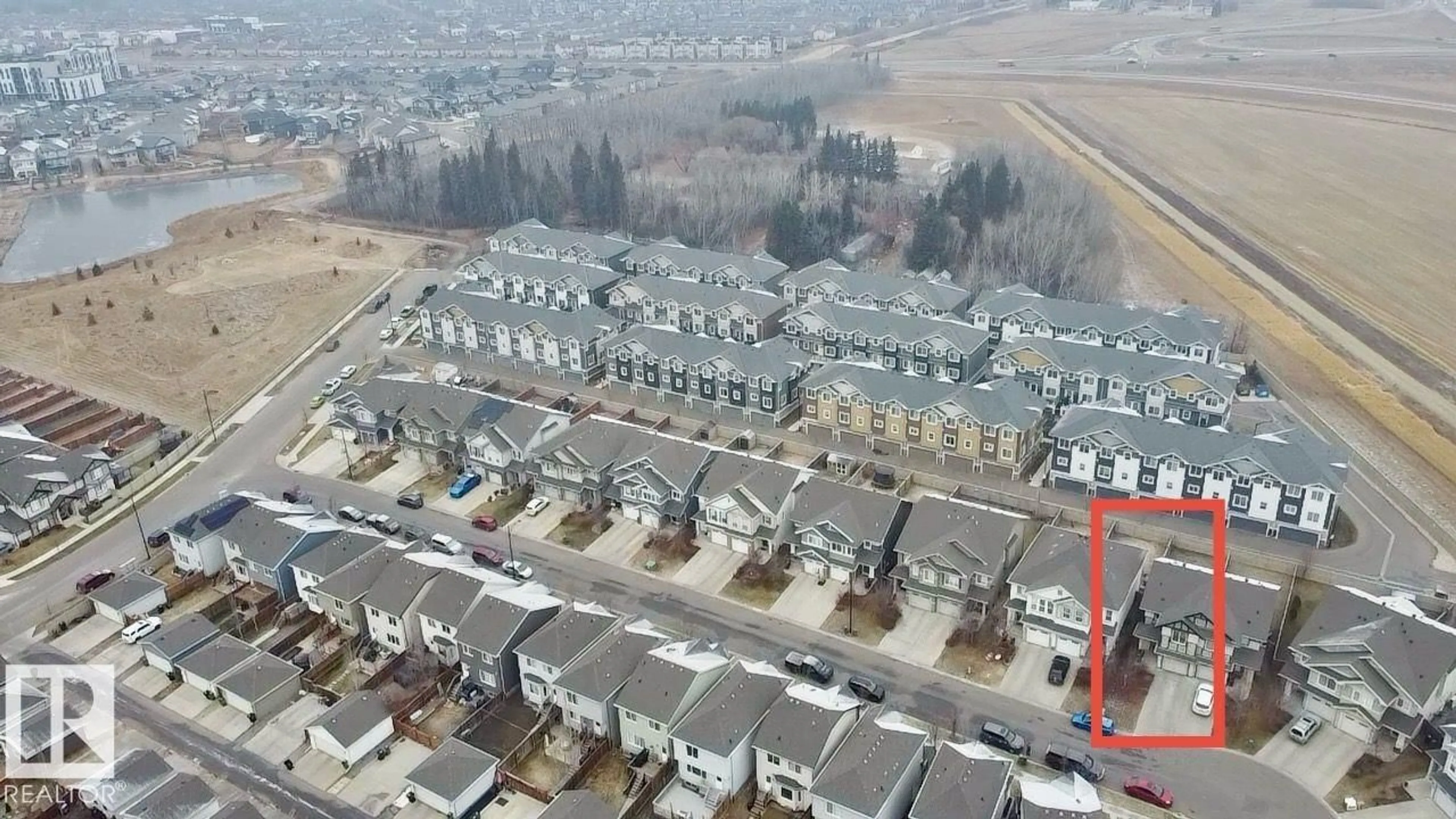 A pic from outside/outdoor area/front of a property/back of a property/a pic from drone, unknown for 747 EAGLESON CR, Edmonton Alberta T6M0T8