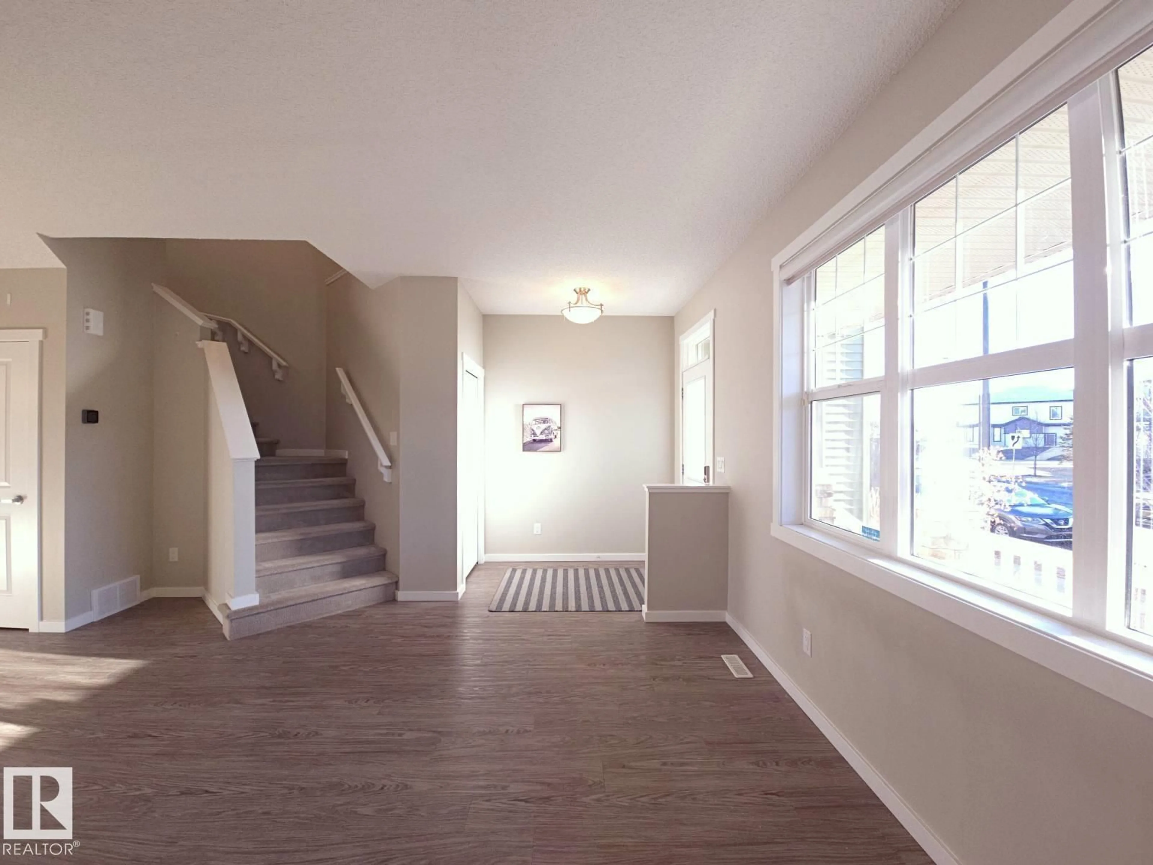 Unknown for 2226 GLENRIDDING BV, Edmonton Alberta T6W3E5