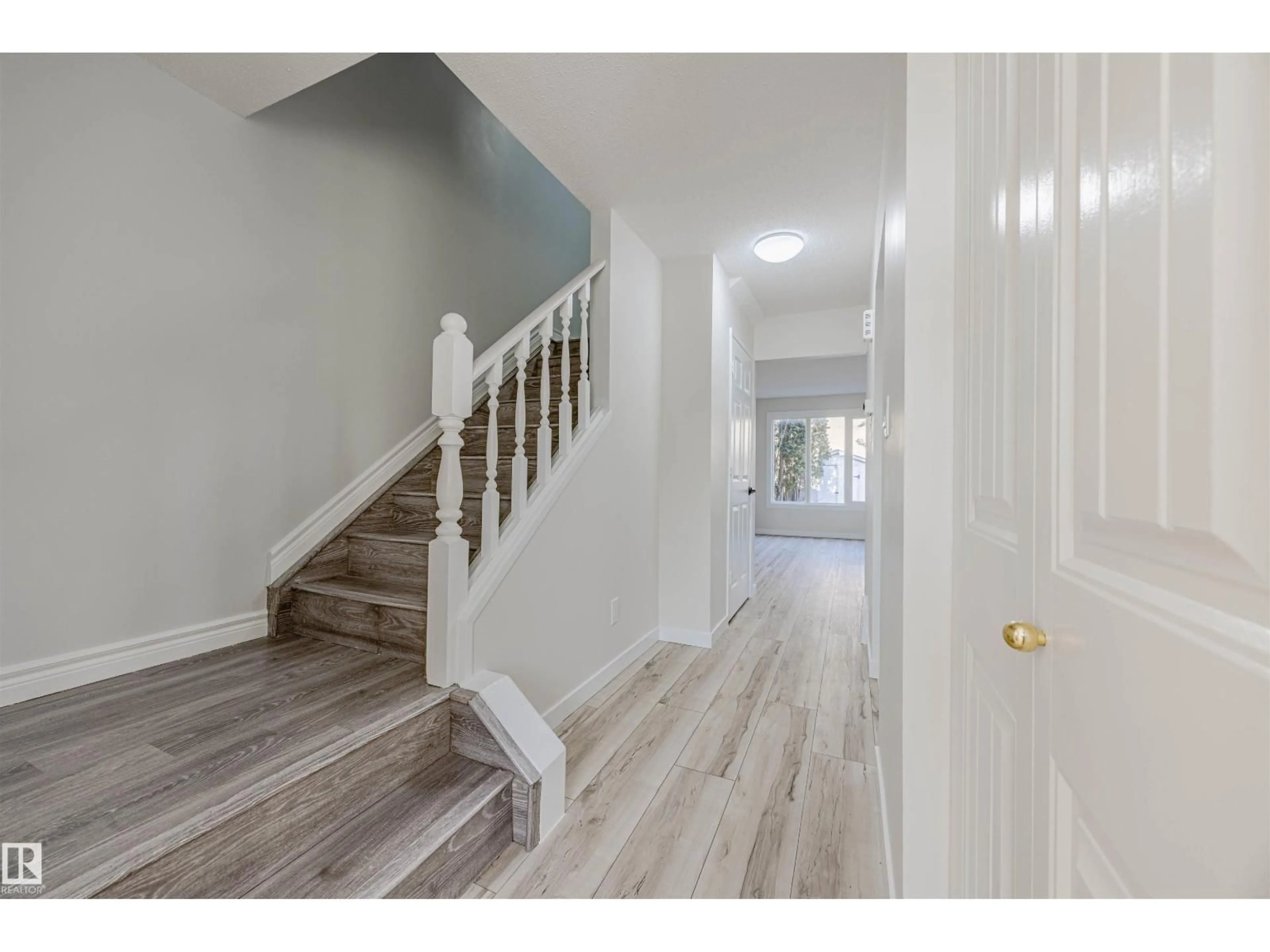 Indoor entryway for NW - 16206 109 ST, Edmonton Alberta T5X2P9