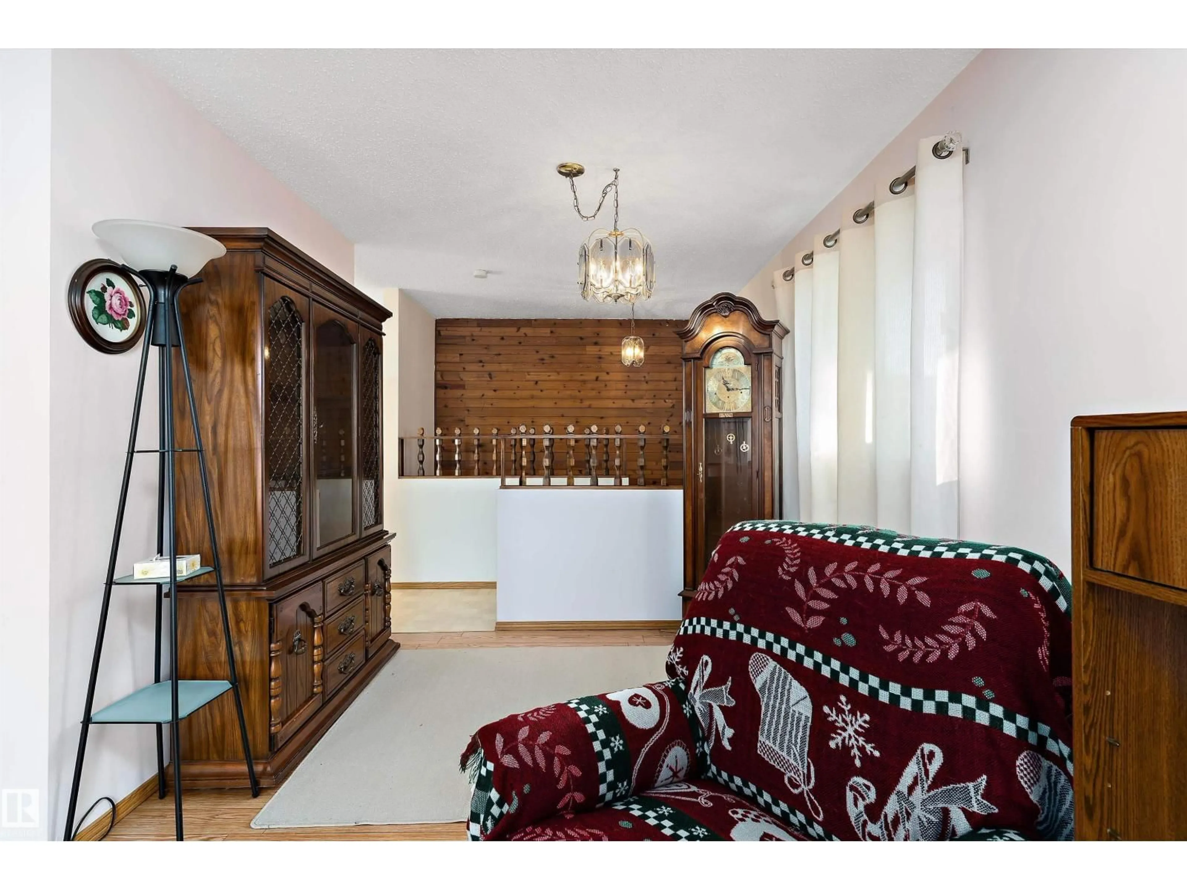 Living room with furniture, unknown for 152 CORINTHIA DR, Leduc Alberta T9E4G3