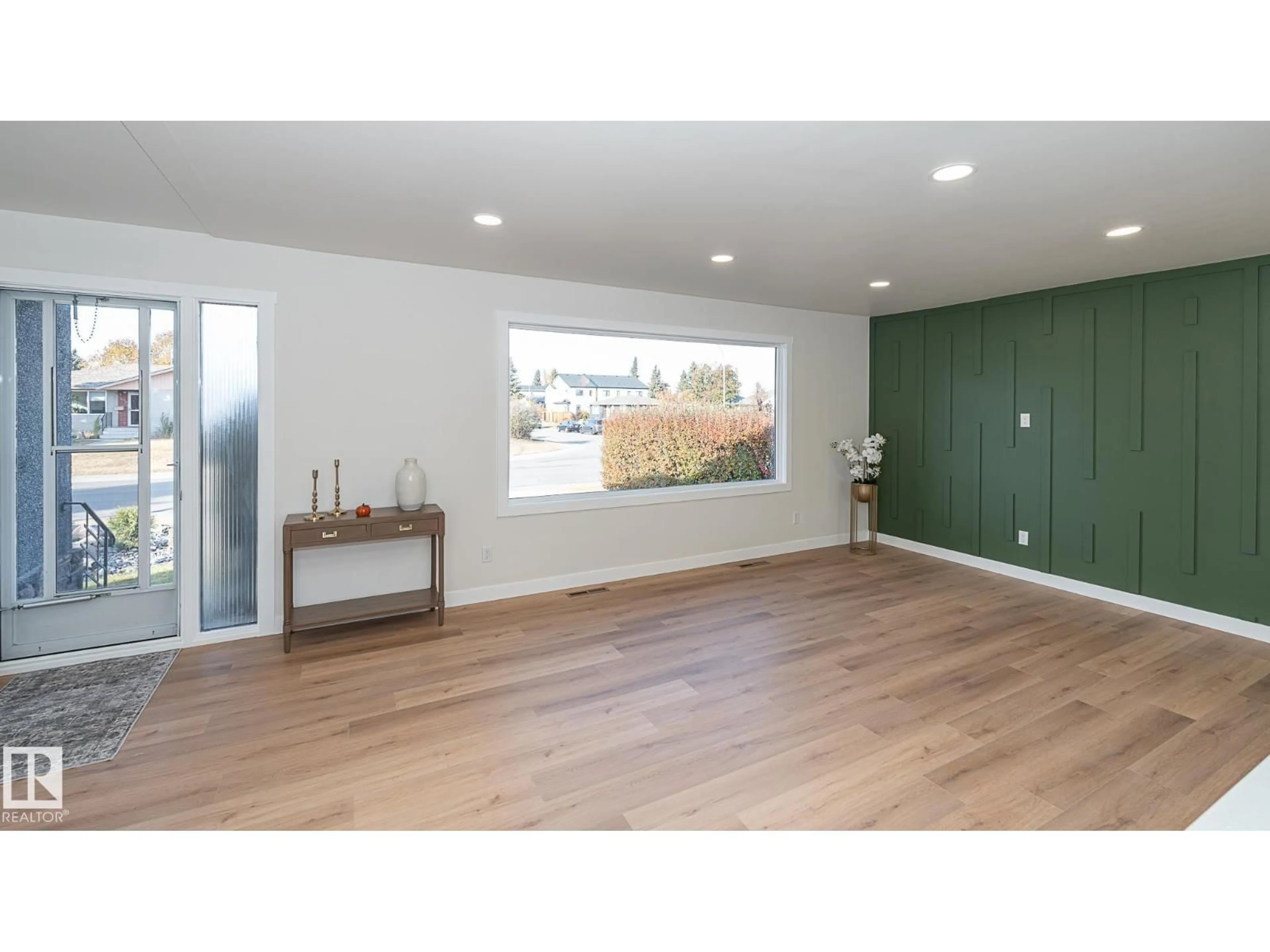 Unknown for 6807 98A AV, Edmonton Alberta T6A0B9