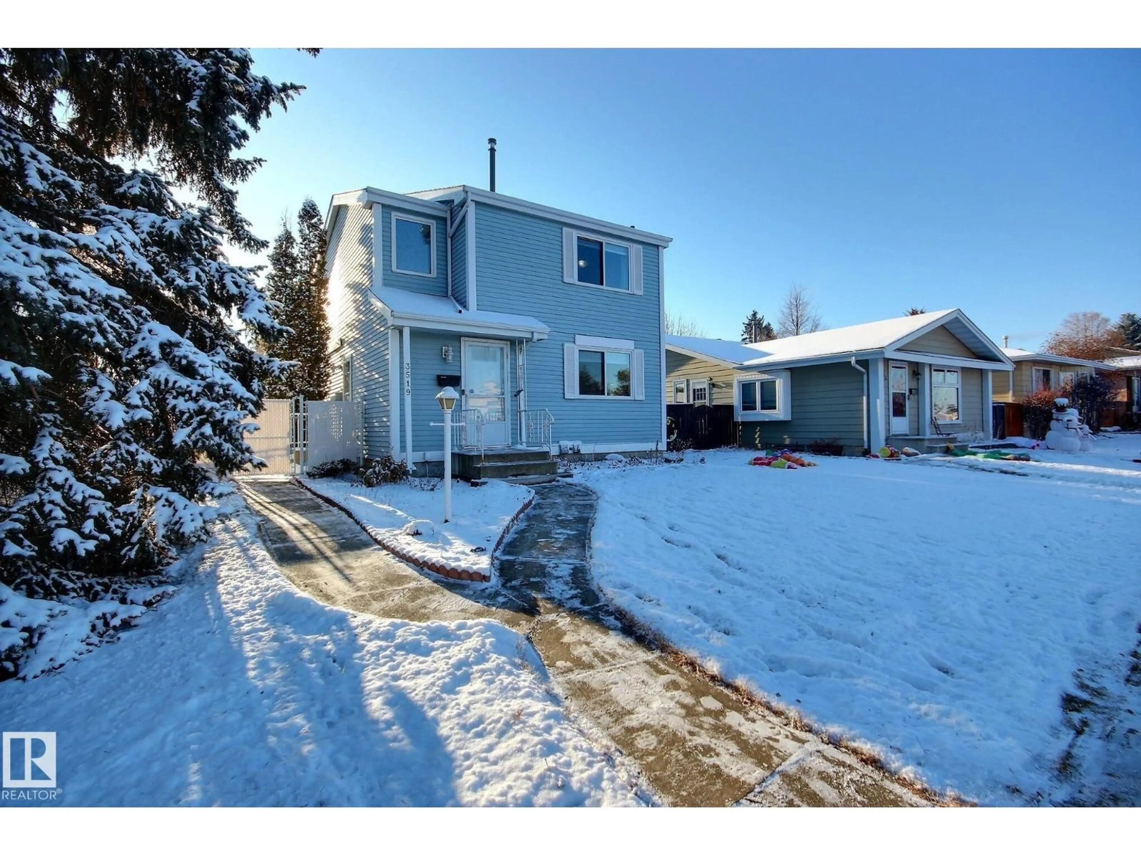 A pic from outside/outdoor area/front of a property/back of a property/a pic from drone, street for 3519 16A AV, Edmonton Alberta T6L2N3