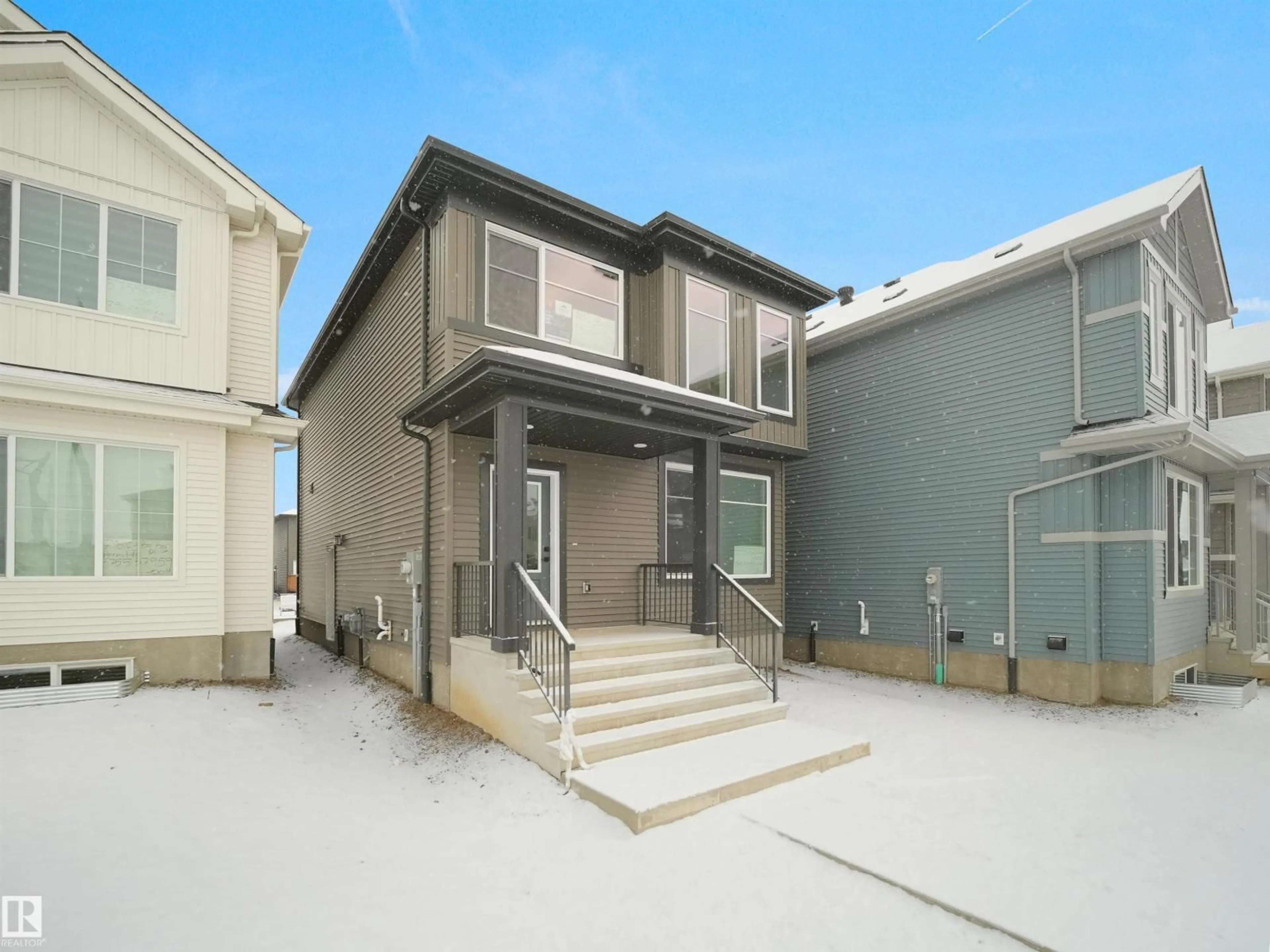 Home with vinyl exterior material, street for 788 CY BECKER DR, Edmonton Alberta T5Y2W4