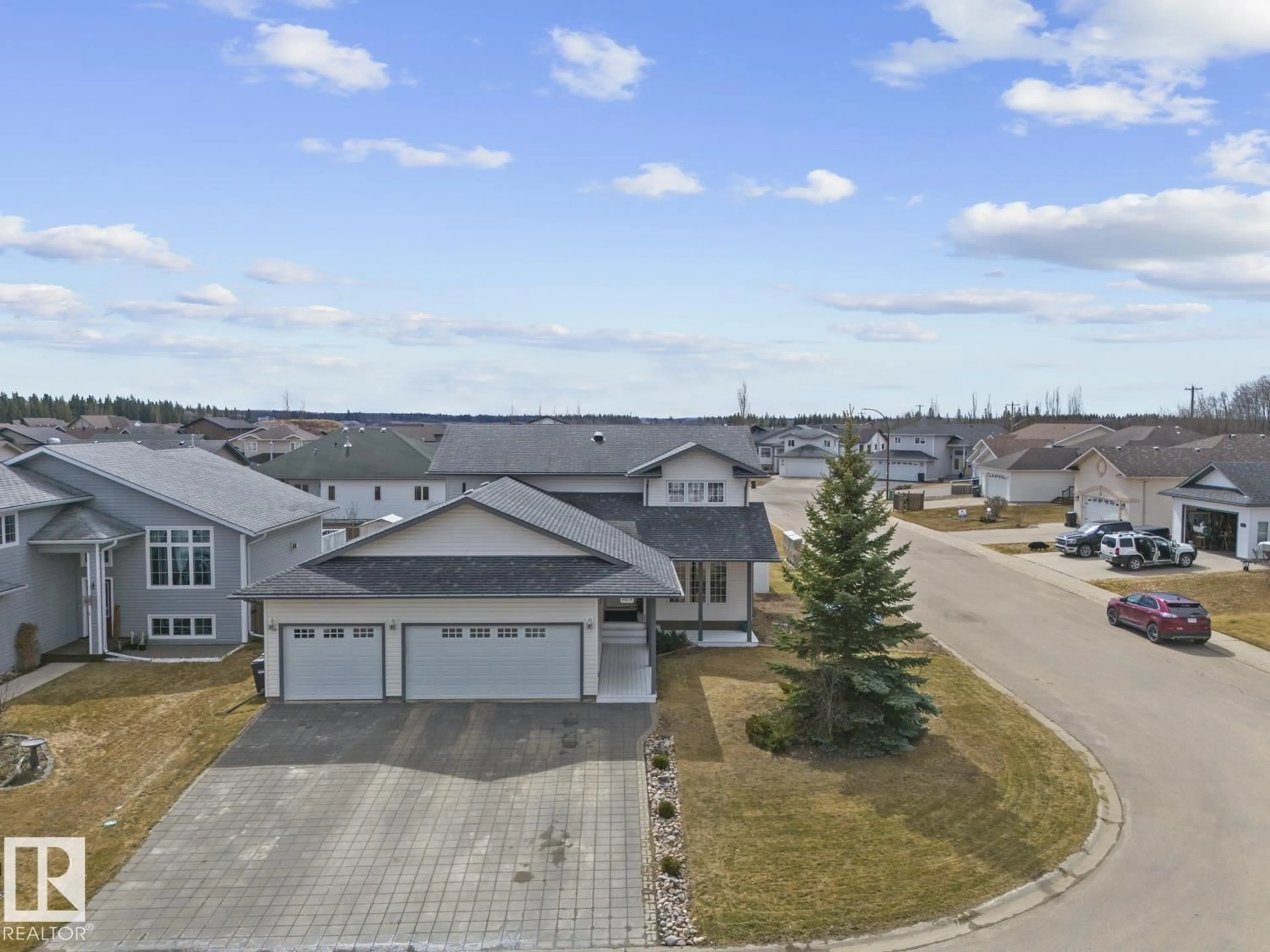 A pic from outside/outdoor area/front of a property/back of a property/a pic from drone, street for 2614 6A AV, Cold Lake Alberta T9M2C7