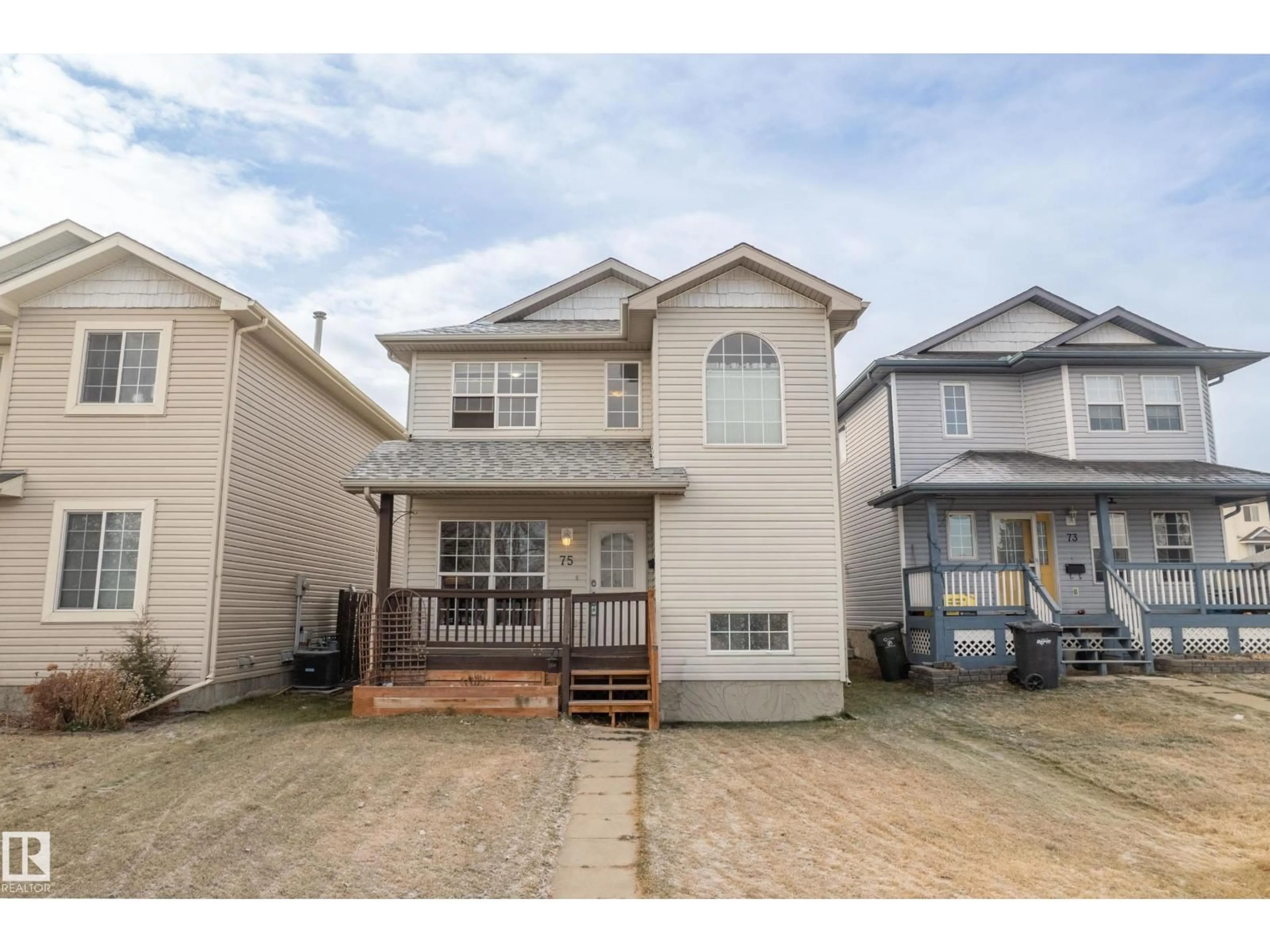 Home with vinyl exterior material, street for 75 ERIE ST, Devon Alberta T9G2G3