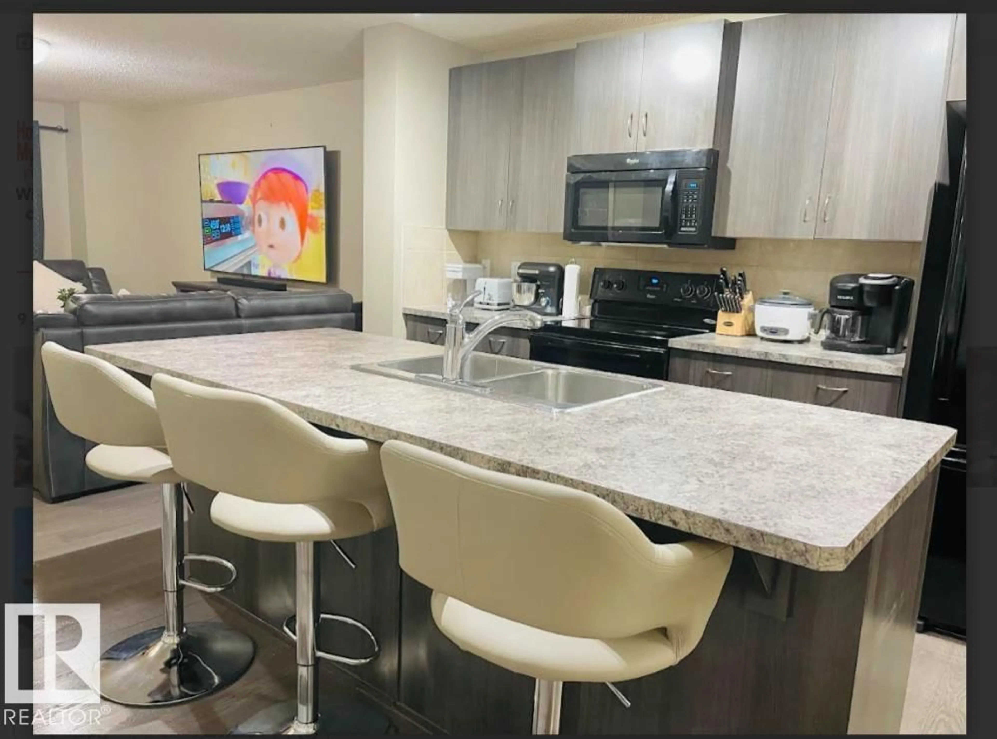 Open concept kitchen, ceramic/tile floor for 3116 17 AV, Edmonton Alberta T6T0P7