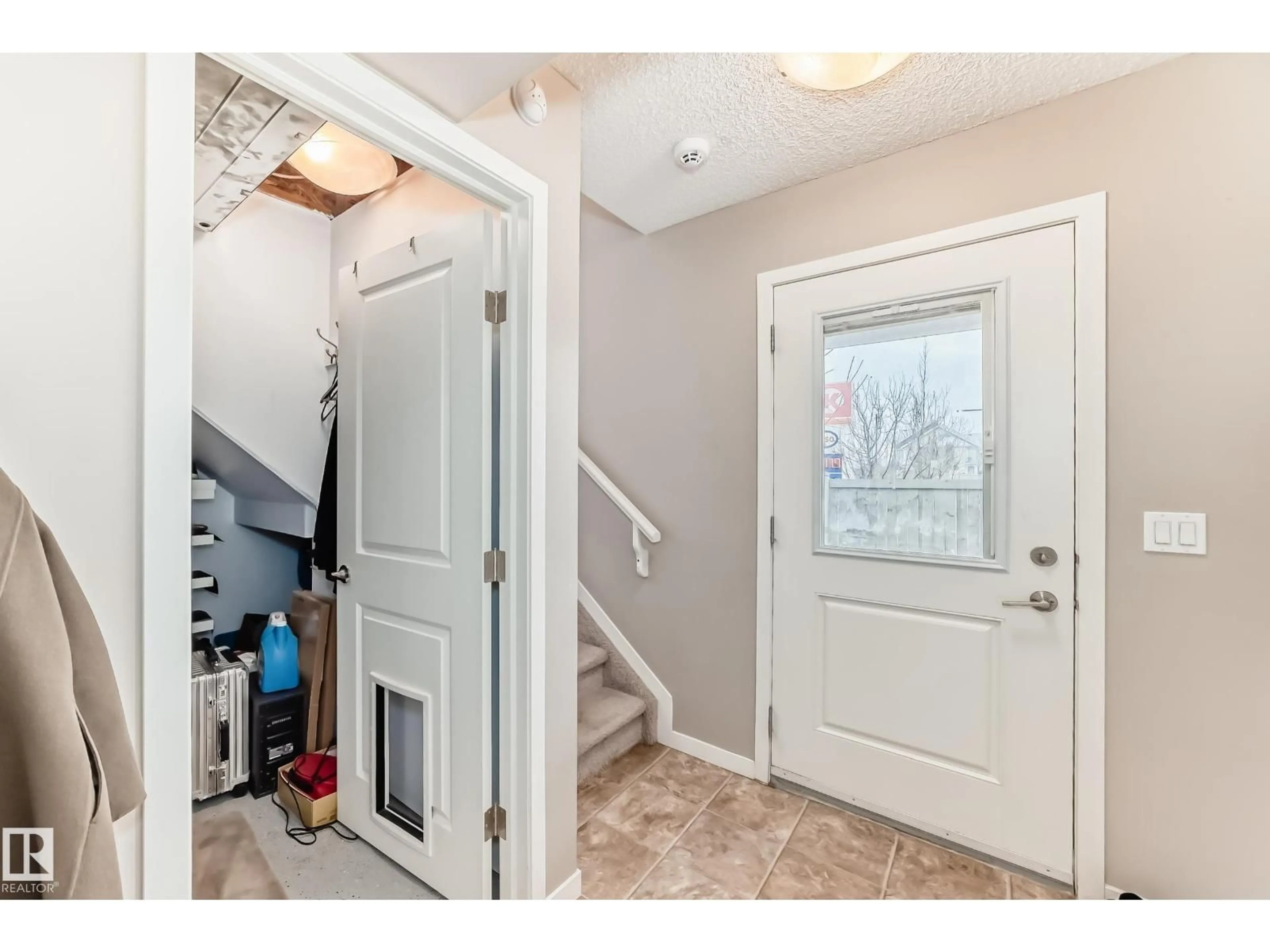 Indoor entryway for 1816 - 29 RUTHERFORD RD SW, Edmonton Alberta T6W2K6