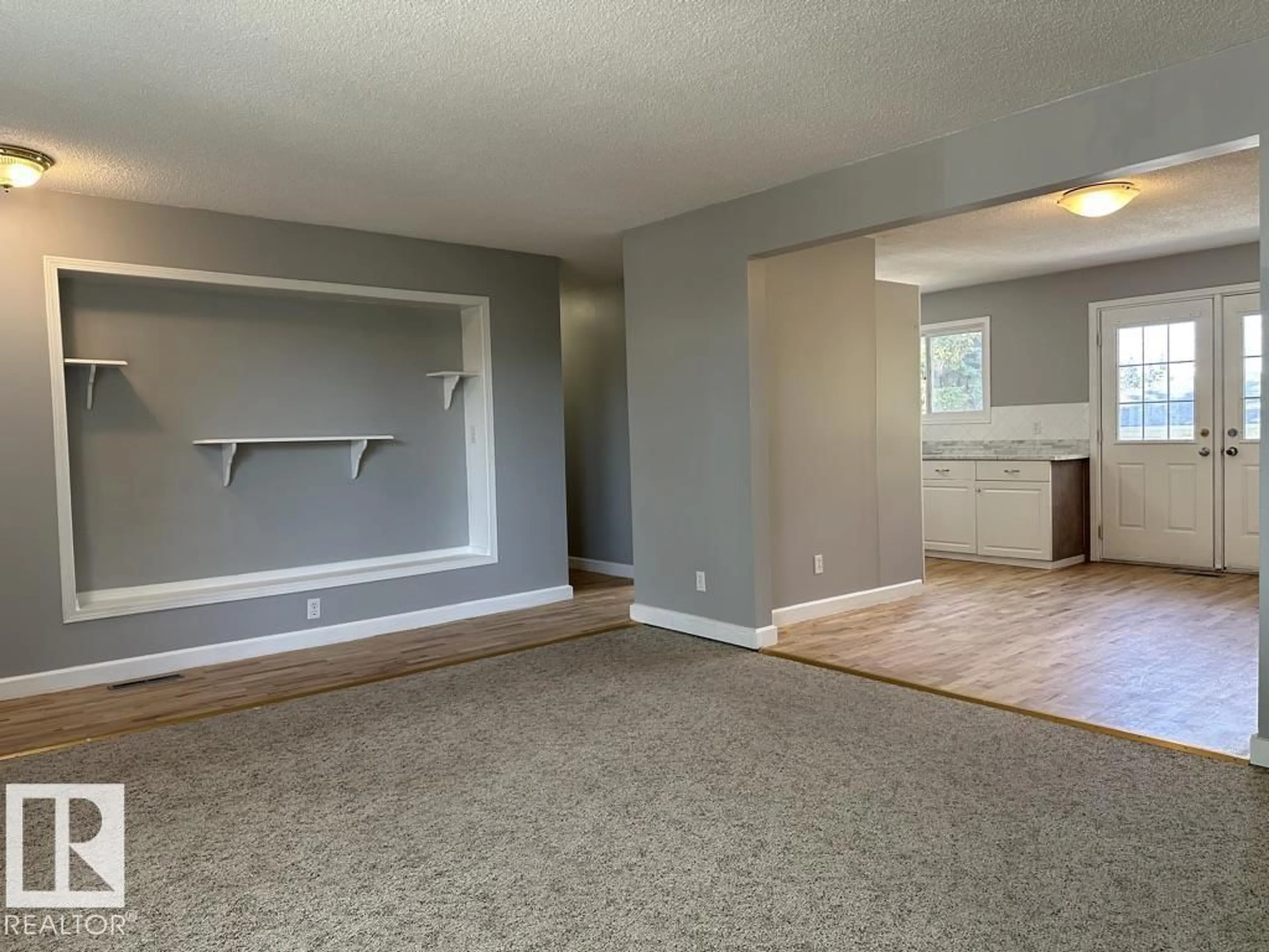 A pic of a room for 9512/9514 128 AV, Edmonton Alberta T5E0H6