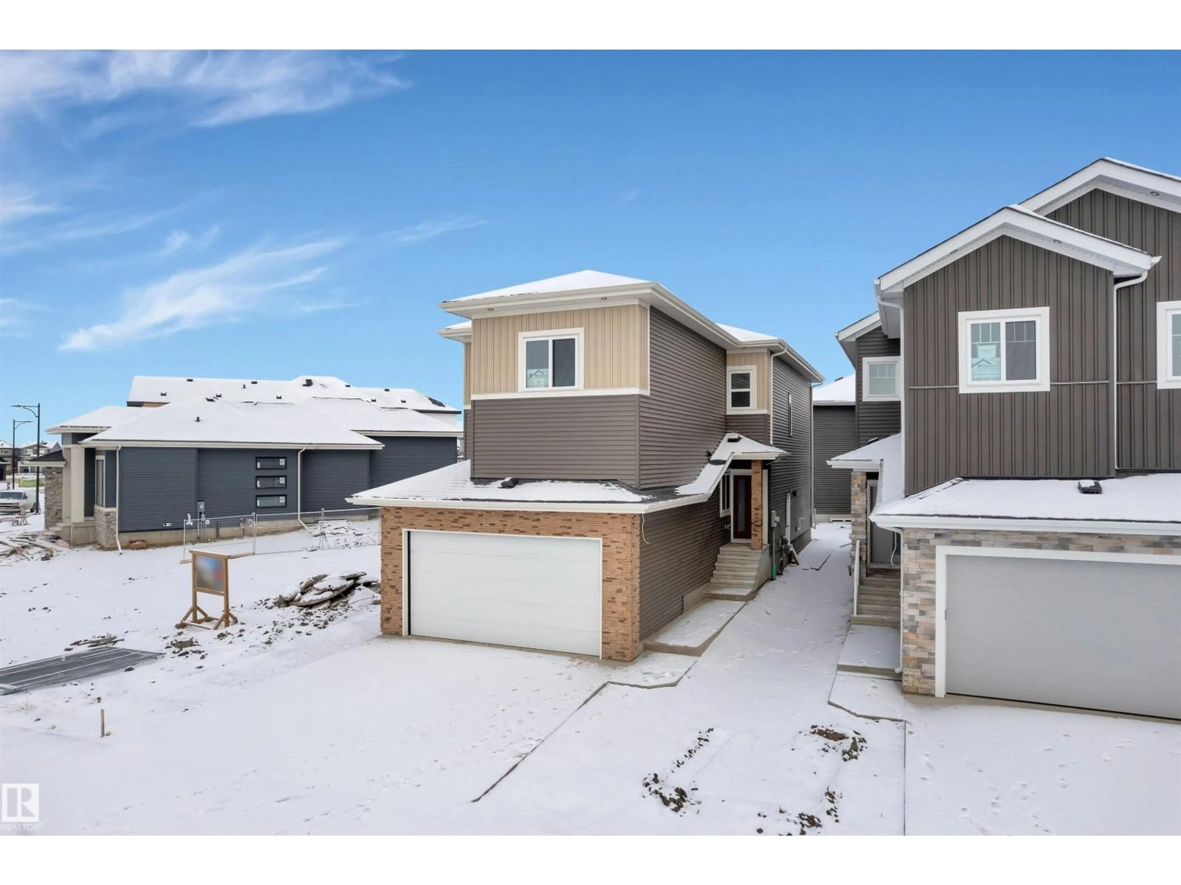 A pic from outside/outdoor area/front of a property/back of a property/a pic from drone, street for 31 ELDRIDGE PT, St. Albert Alberta T8N8C3
