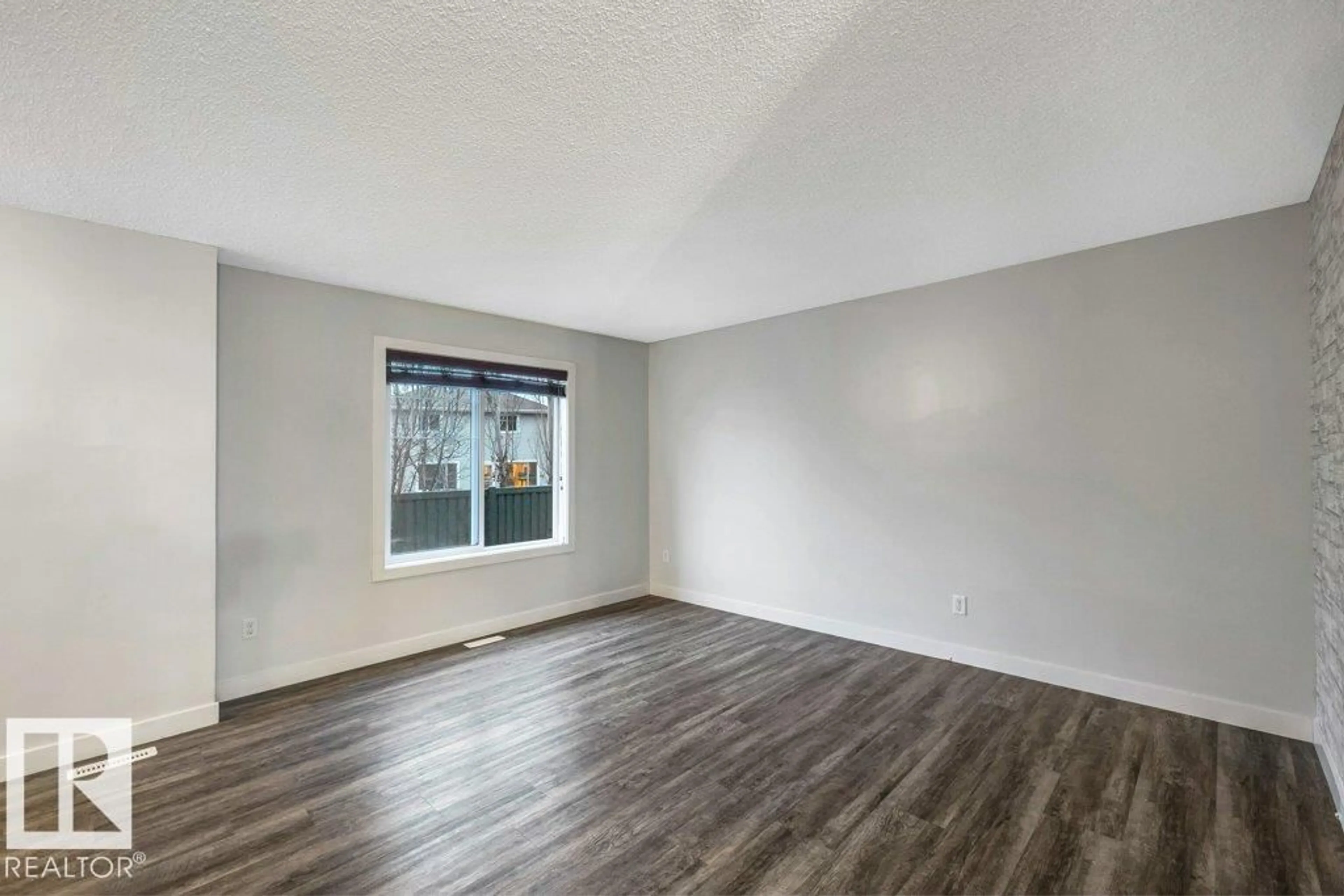 A pic of a room for #26 - 12004 22 AV, Edmonton Alberta T6W0T1