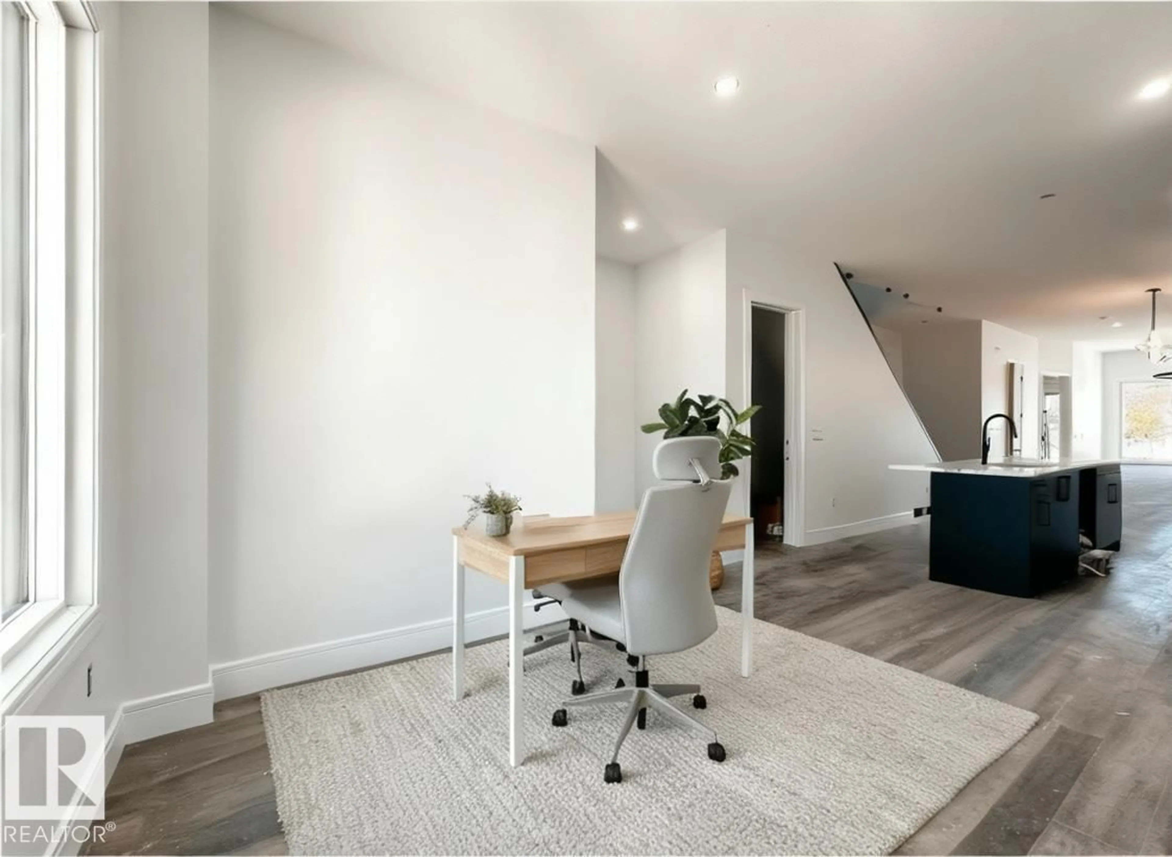 A pic of a room for 11230 125 ST, Edmonton Alberta T5M0M5