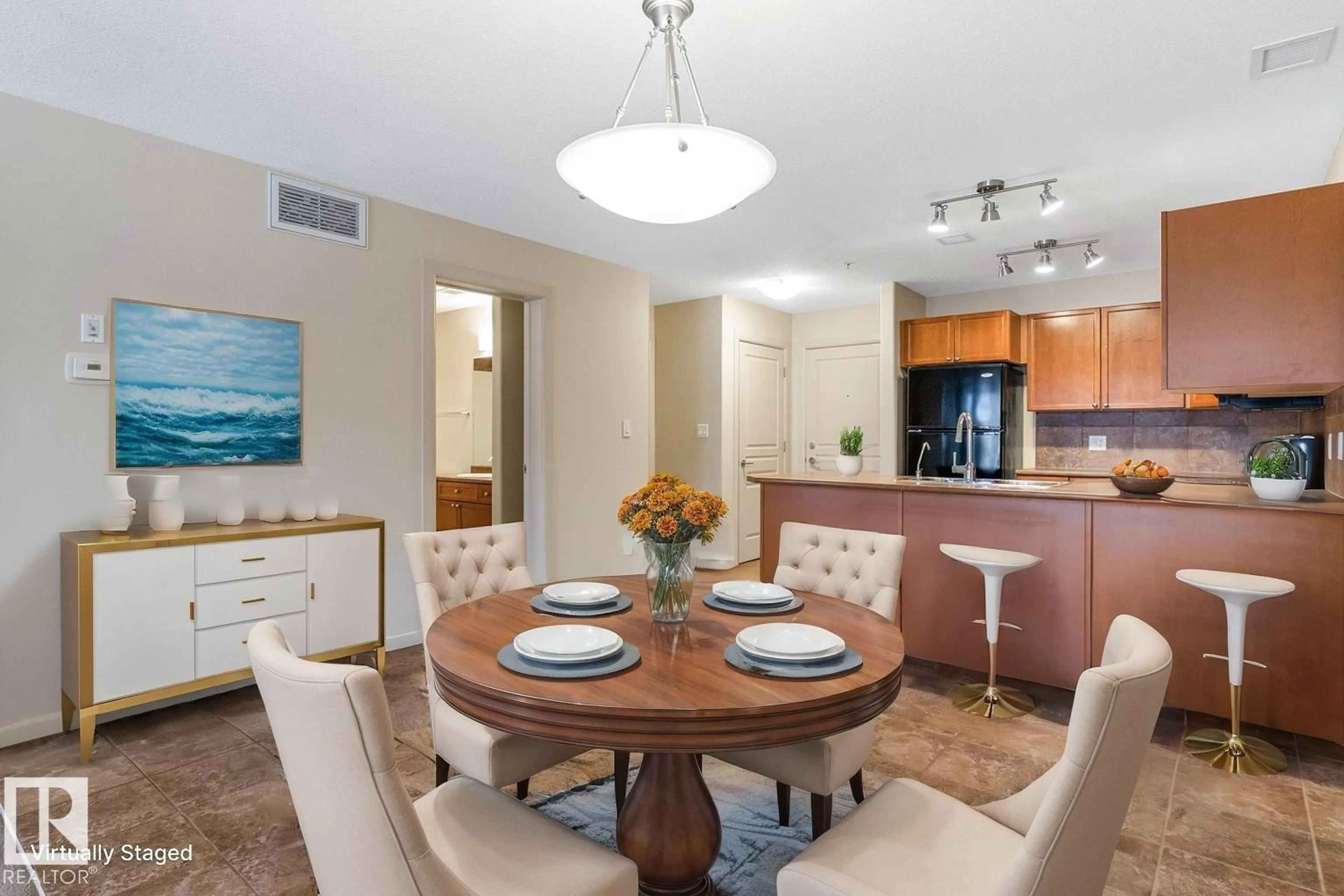 Dining room, ceramic/tile floor for 400 - 228 PALISADES WAY, Sherwood Park Alberta T8H0H4