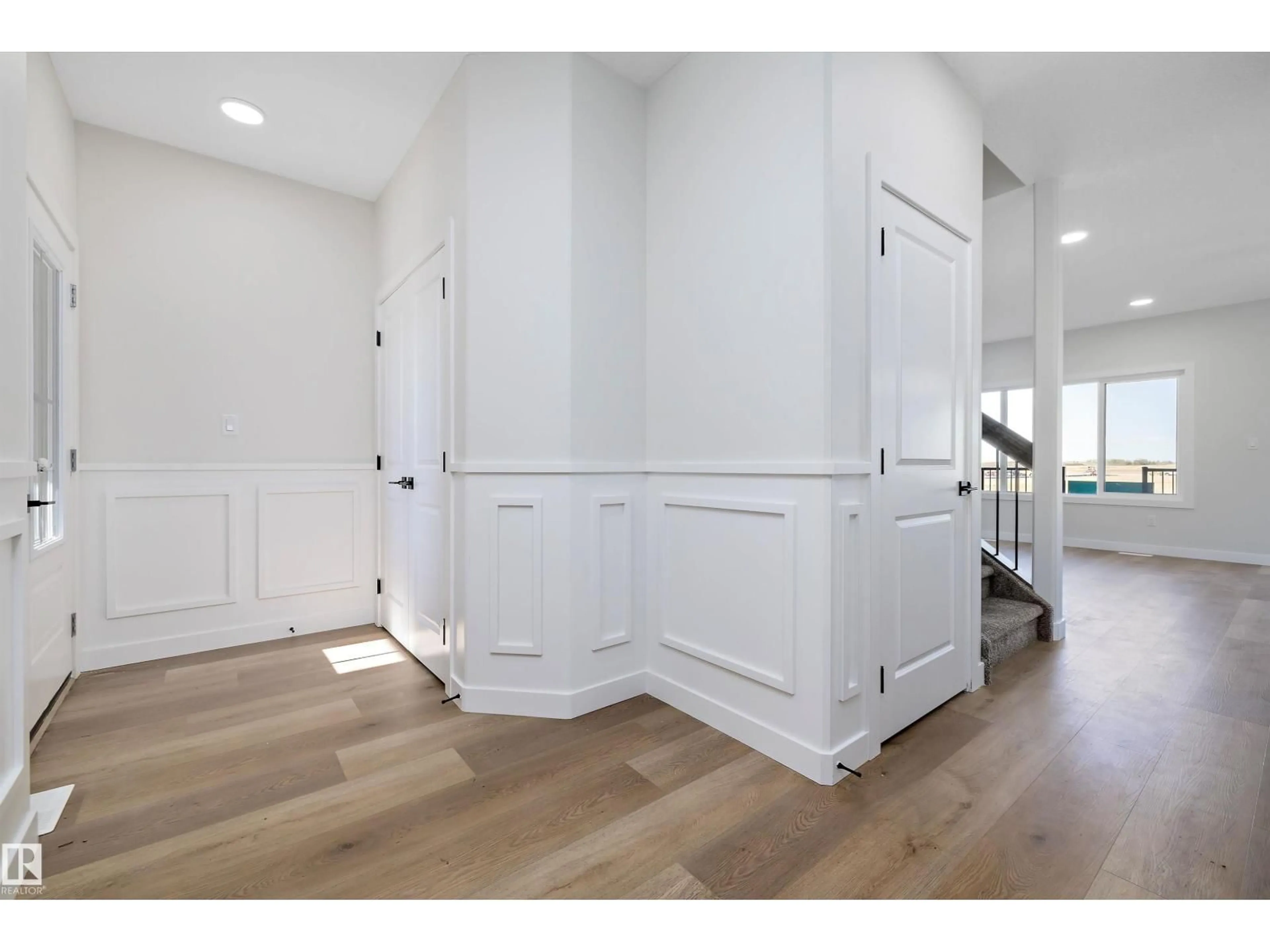 Indoor entryway for 22 CHARTRES, St. Albert Alberta T8T2C9