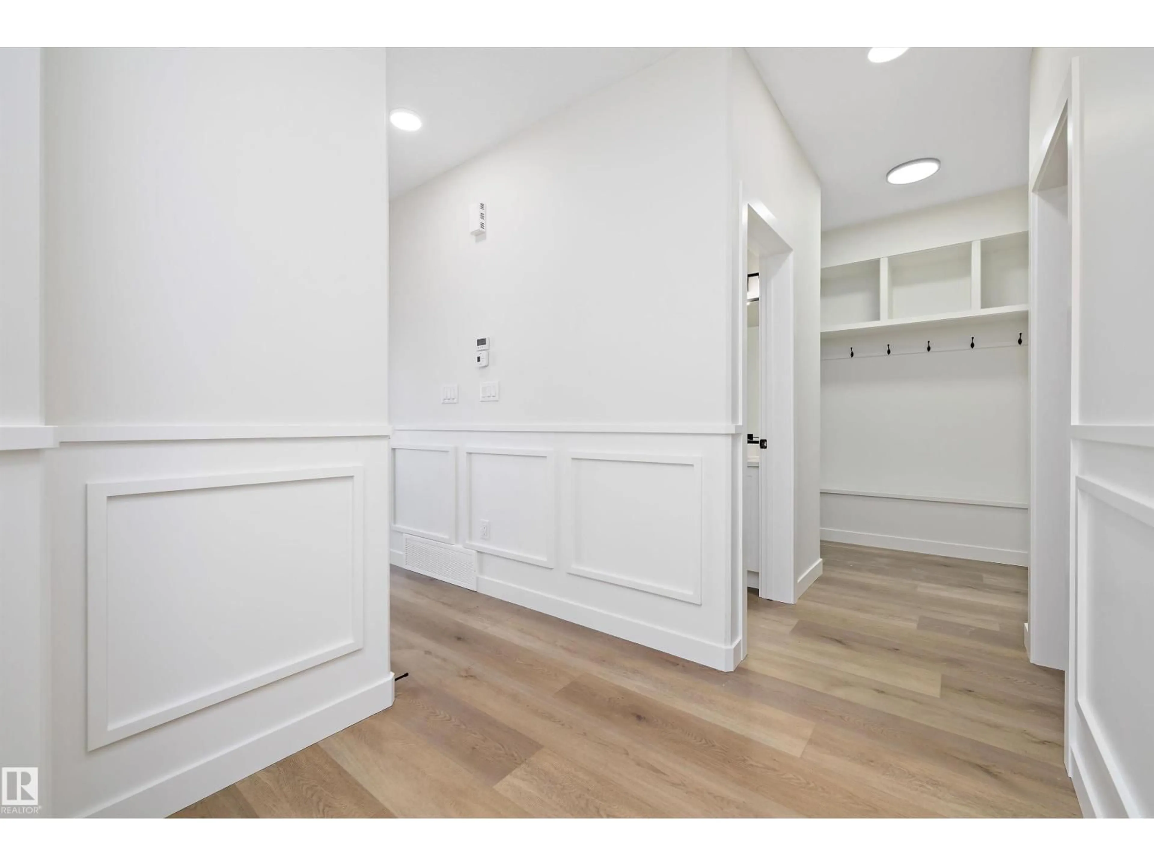 Indoor entryway for 22 CHARTRES, St. Albert Alberta T8T2C9