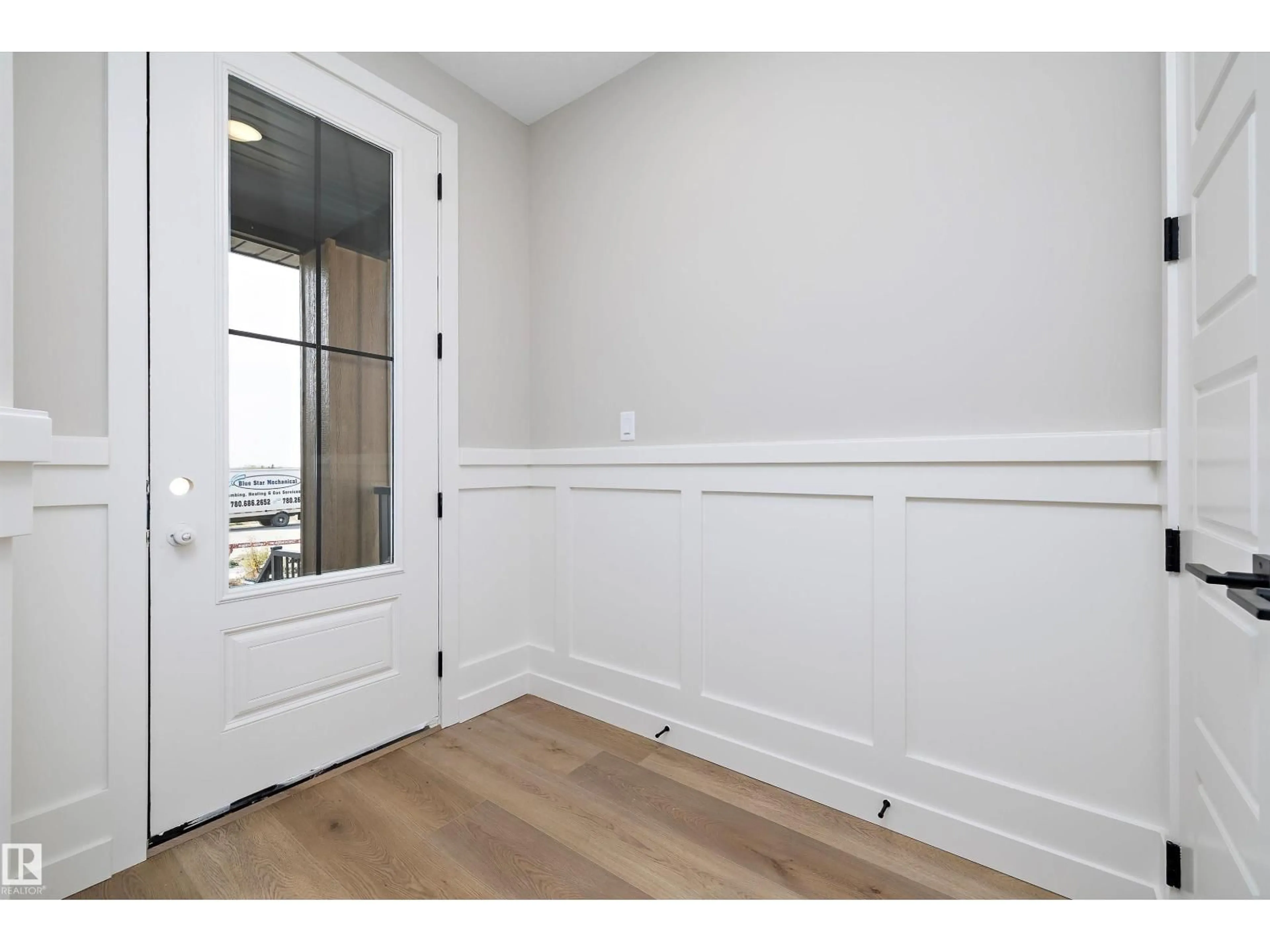 Indoor entryway for 79 CHELLES WD, St. Albert Alberta T8T2C6
