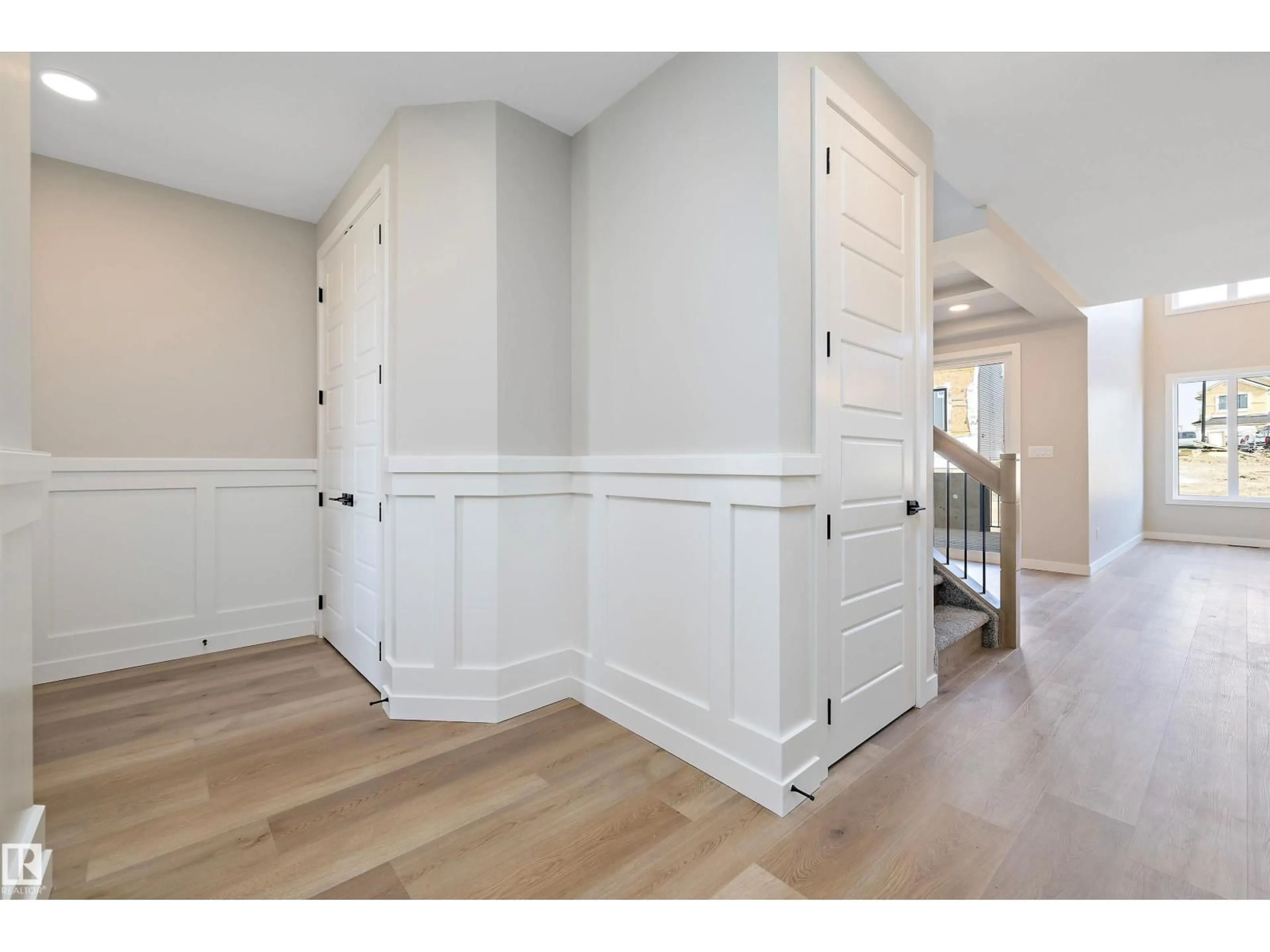 Indoor entryway for 79 CHELLES WD, St. Albert Alberta T8T2C6