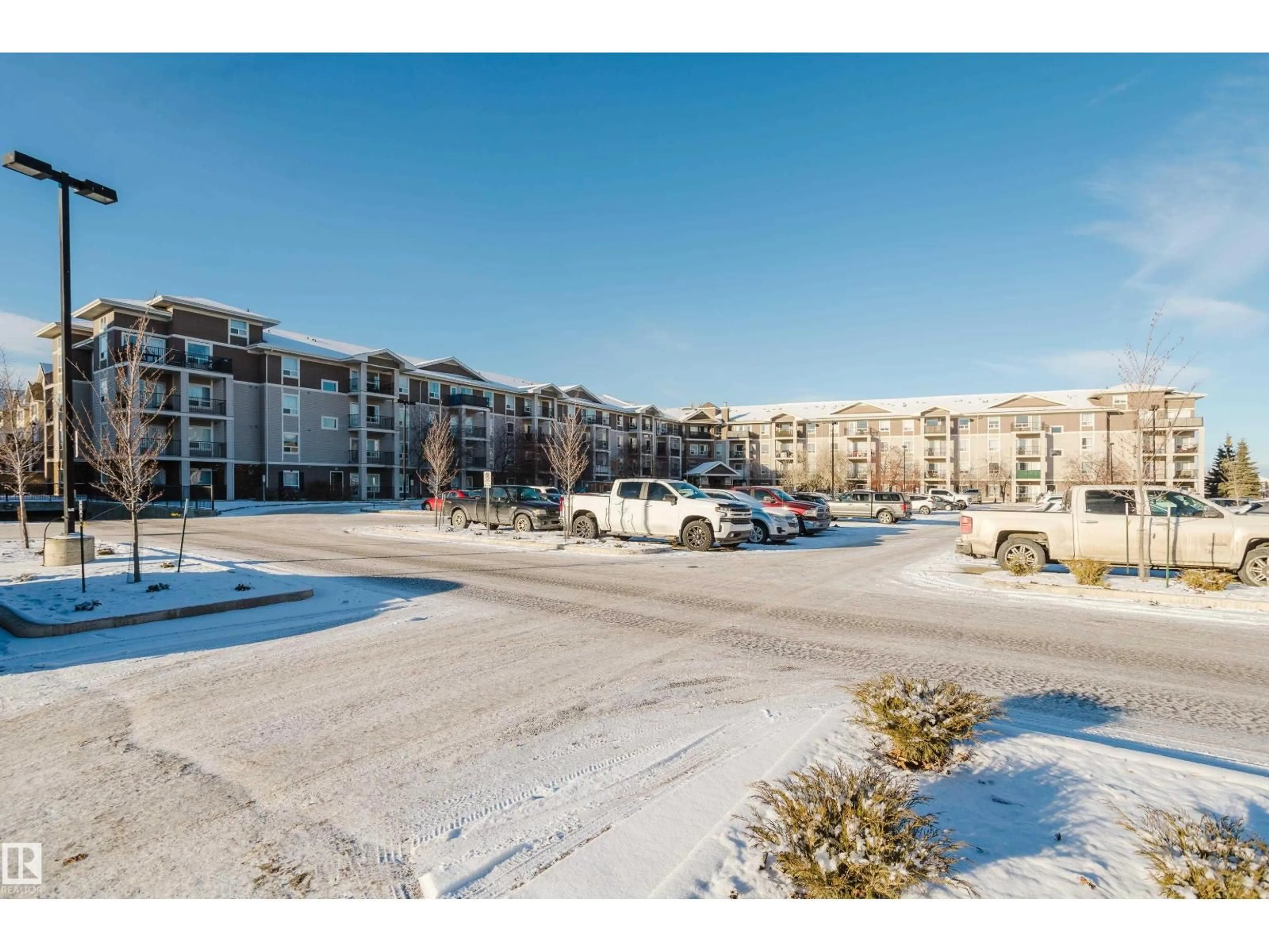 A pic from outside/outdoor area/front of a property/back of a property/a pic from drone, unknown for 7327 - 7412 SOUTH TERWILLEGAR DR, Edmonton Alberta T6R0L8