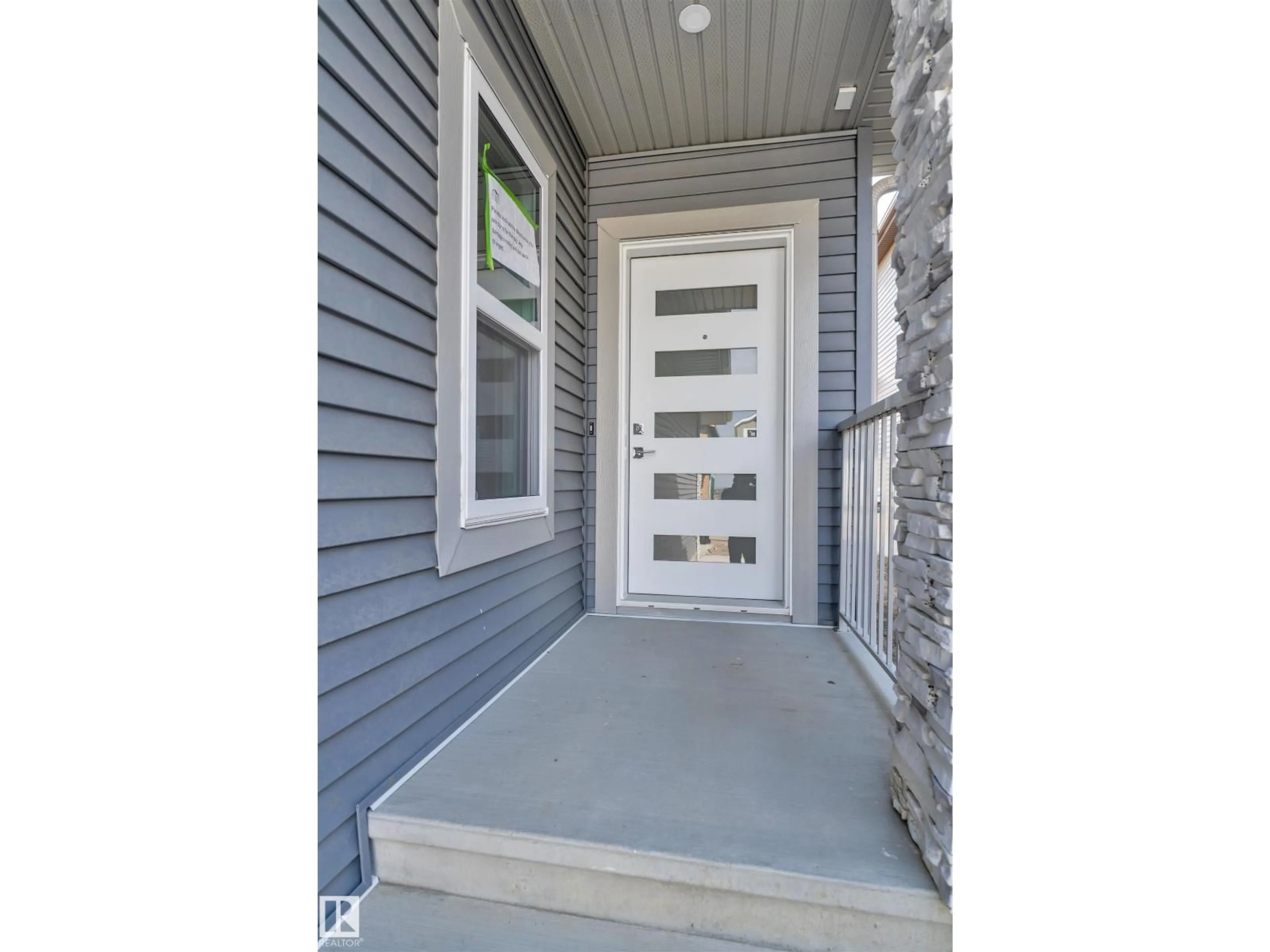 Indoor entryway for 21 WESTWYCK LI, Spruce Grove Alberta T7X3H1