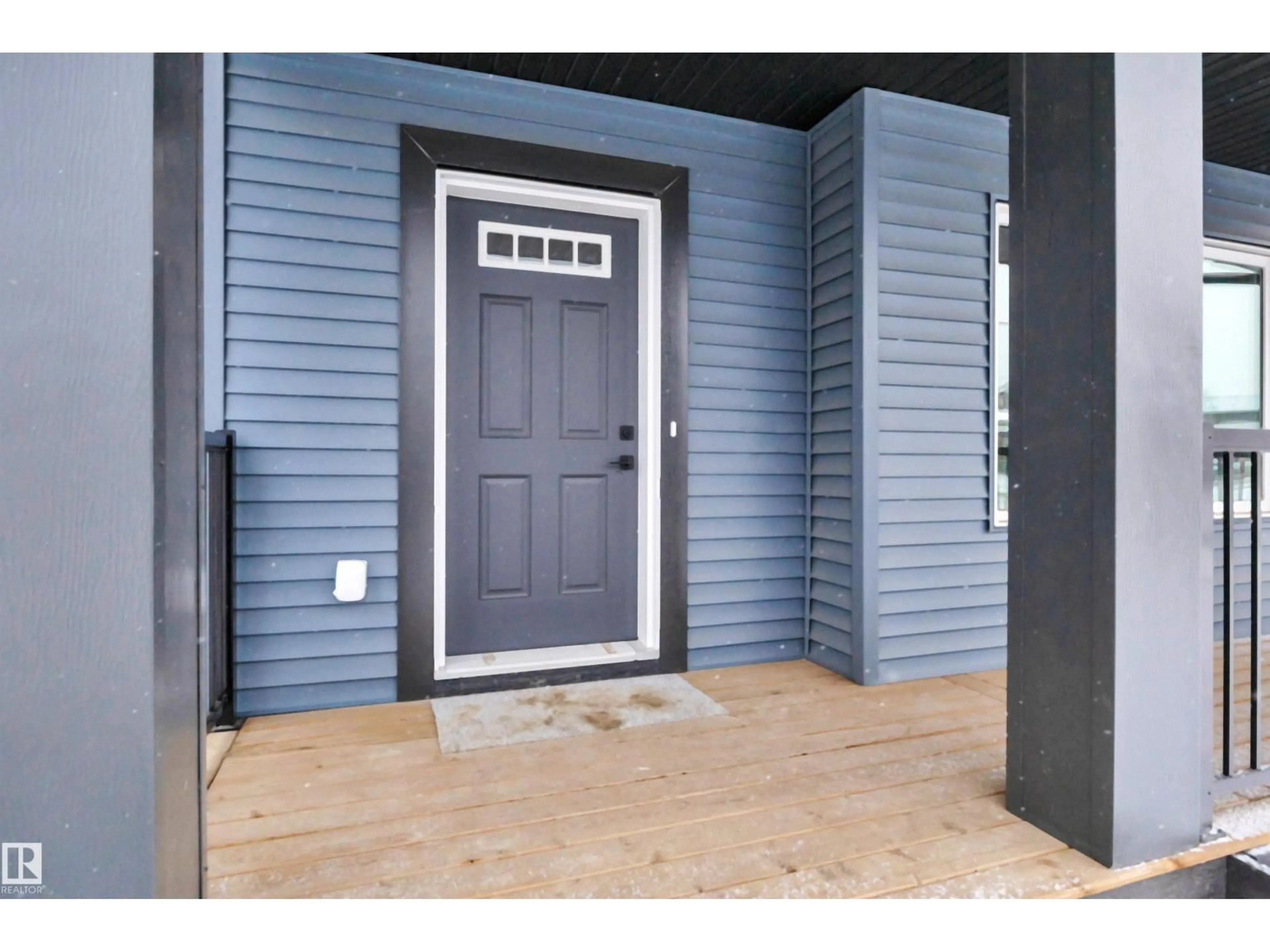 Indoor entryway for 4 RESPLENDENT WY, St. Albert Alberta T8N8B2