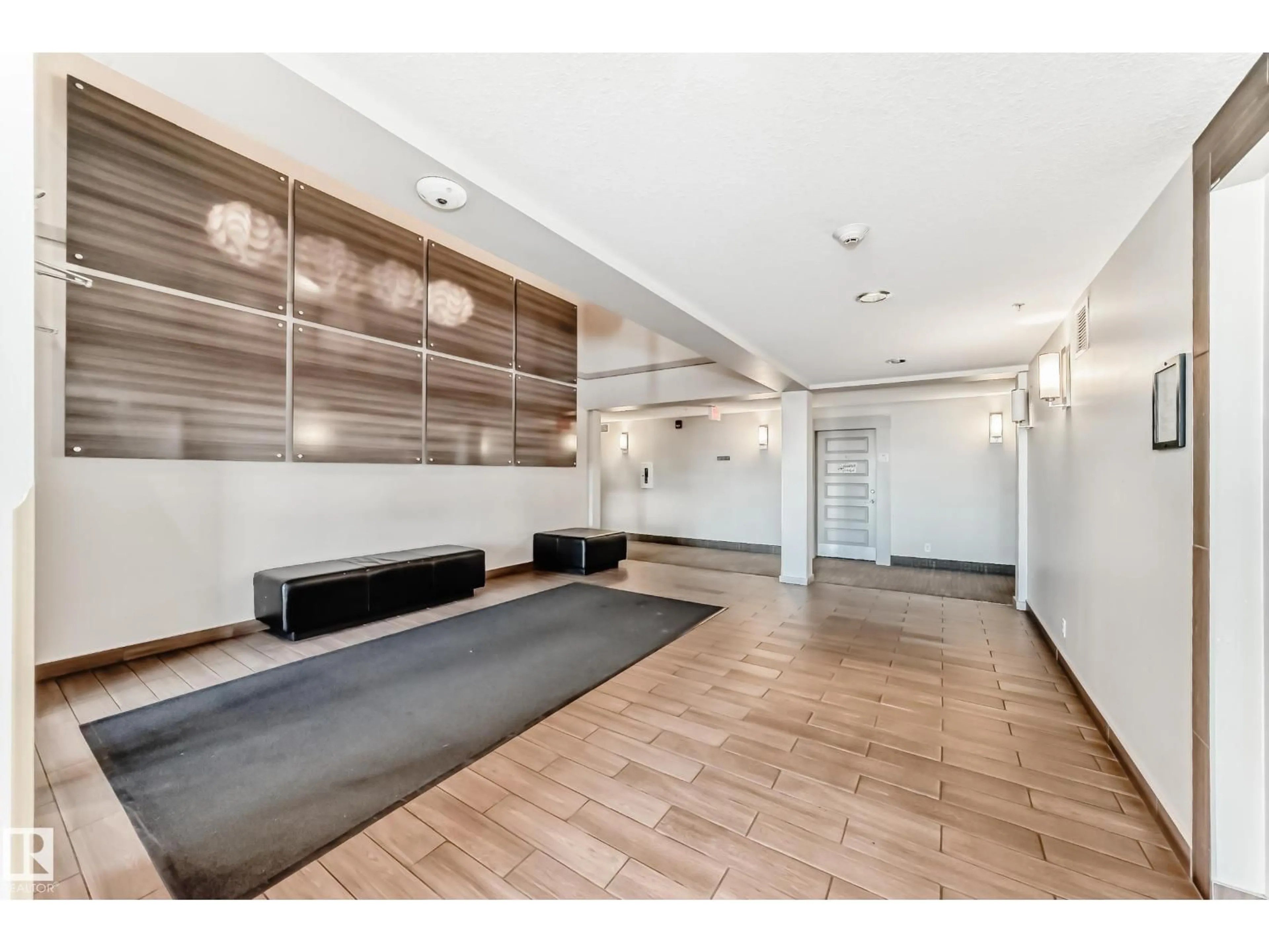 Indoor foyer for #303 - 4008 SAVARYN DR, Edmonton Alberta T6X2E5