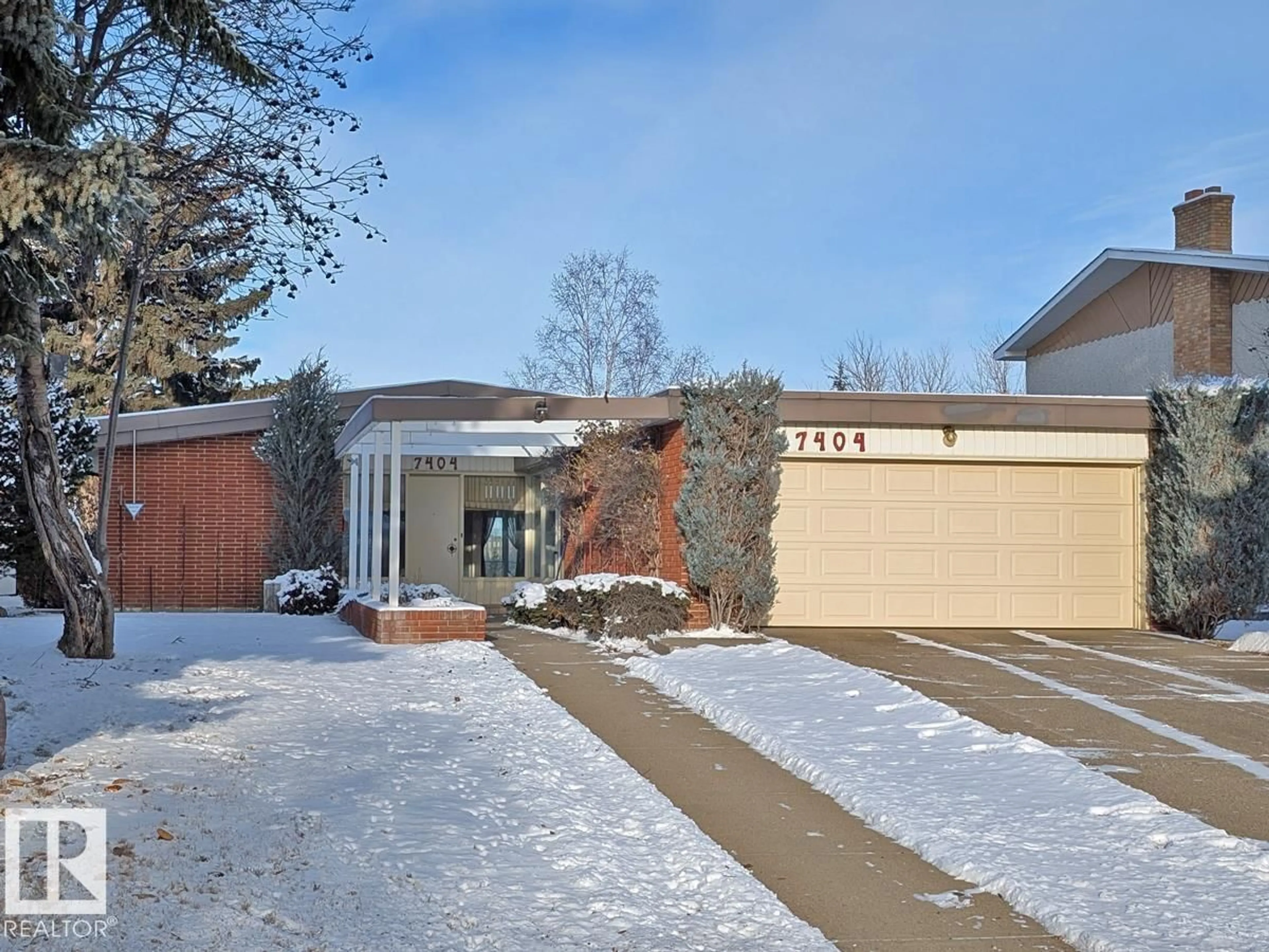 Unknown for 7404 ROWLAND RD, Edmonton Alberta T6A3W1