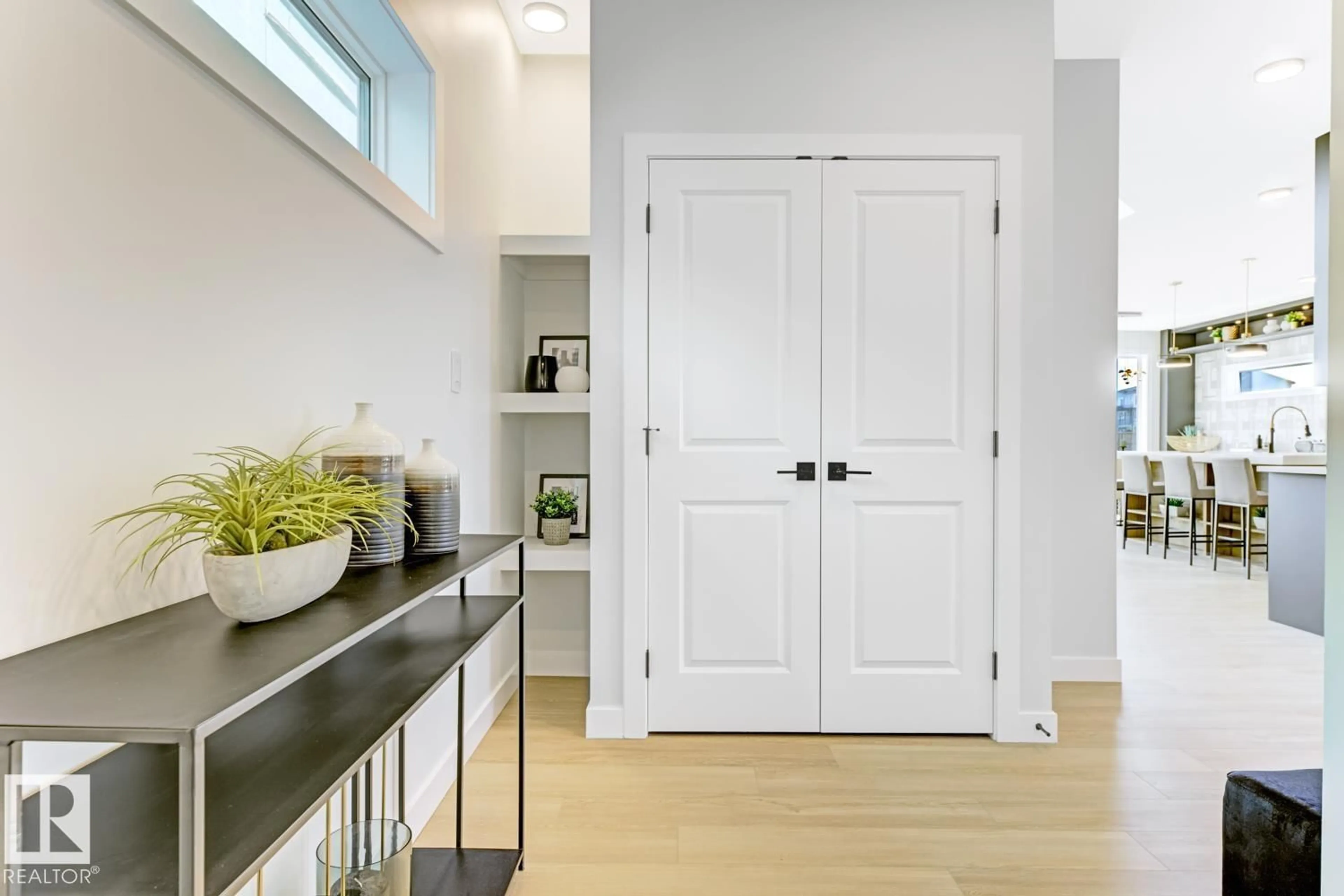 Indoor entryway for 3514 45 AV, Beaumont Alberta T4X3G9