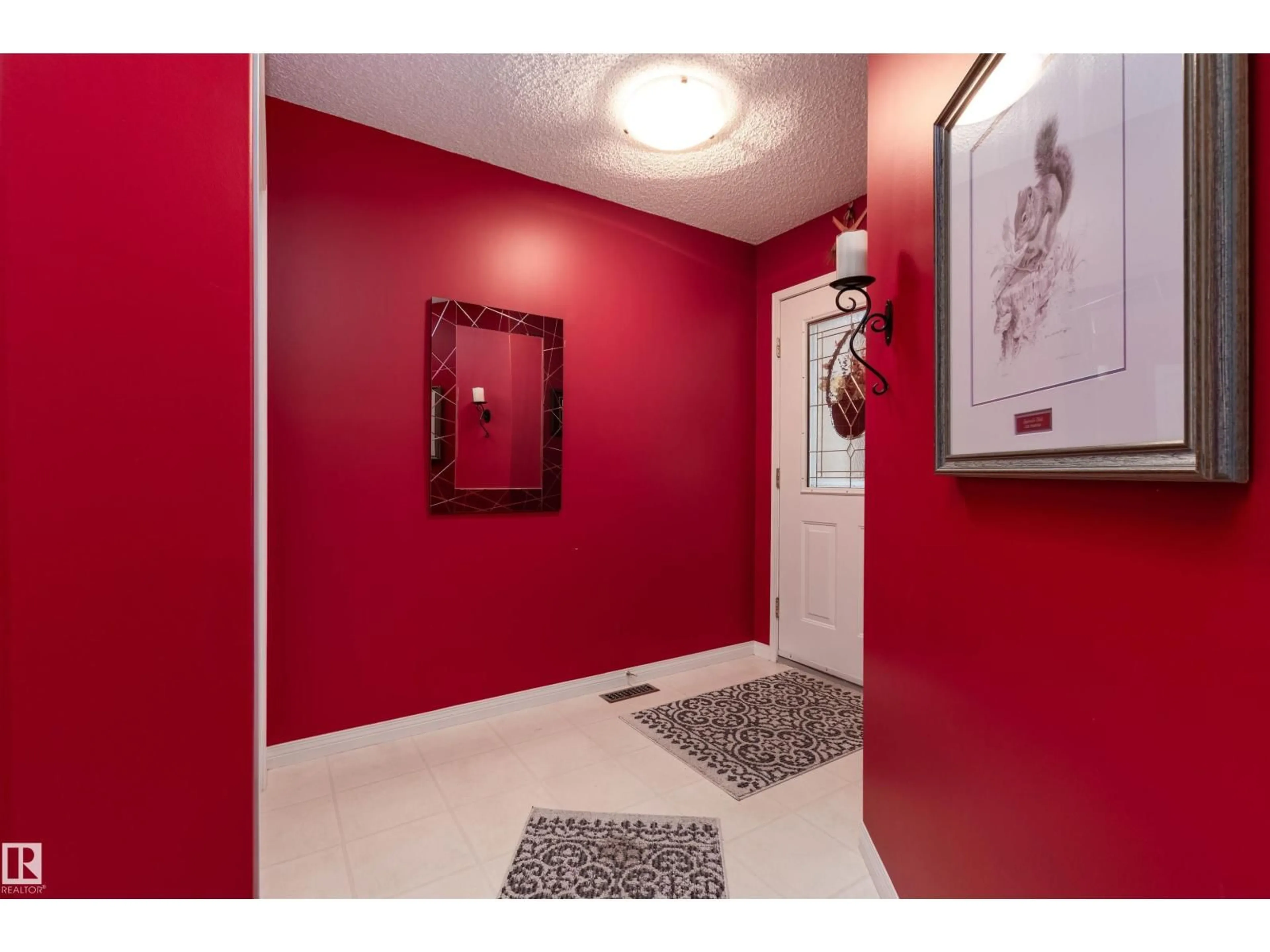 Indoor entryway for #10 - 1401 CLOVER BAR RD, Sherwood Park Alberta T8A5Y7