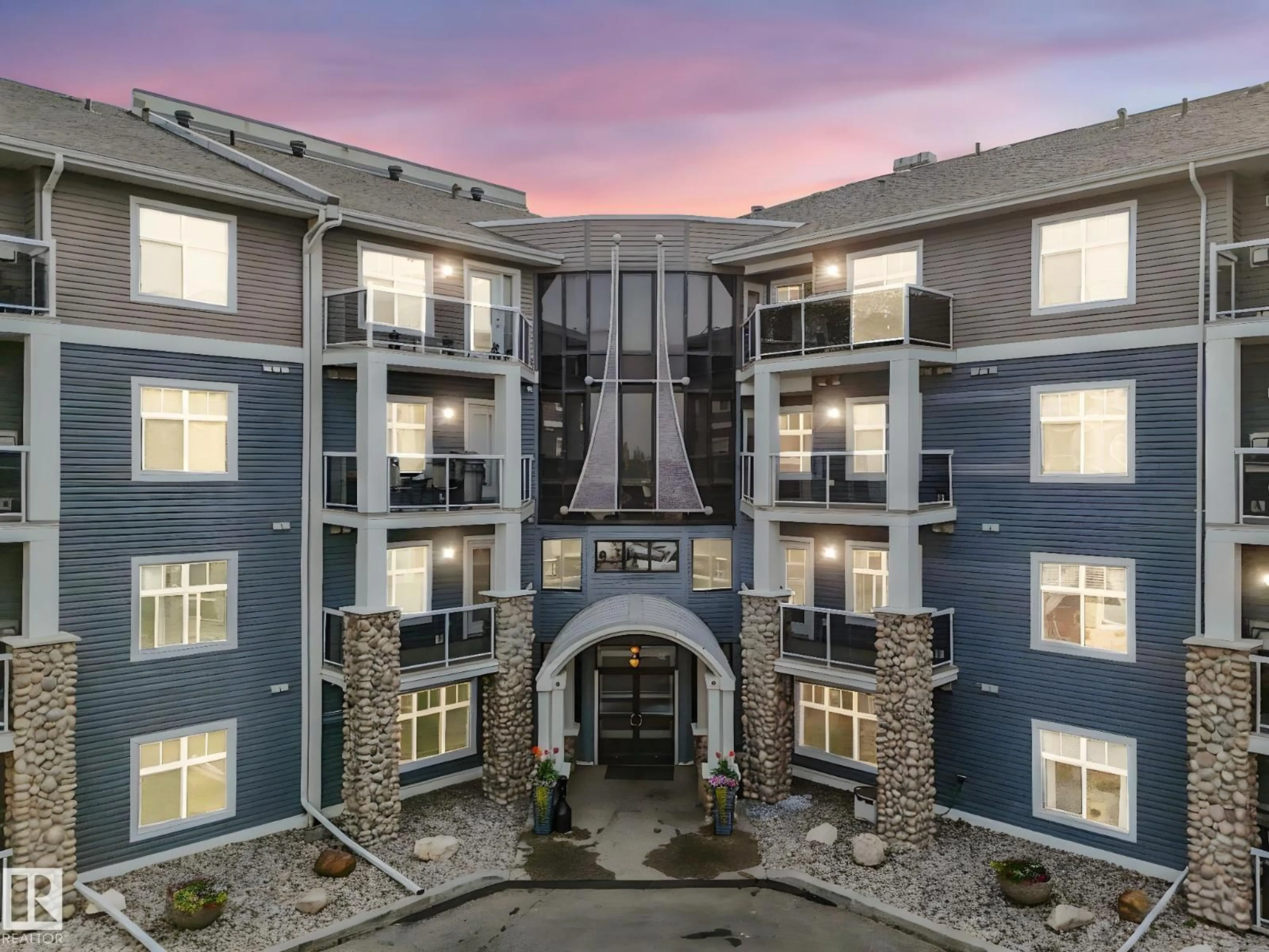 A pic from outside/outdoor area/front of a property/back of a property/a pic from drone, unknown for 332 16035 132 ST NW, Edmonton Alberta T6V0B4