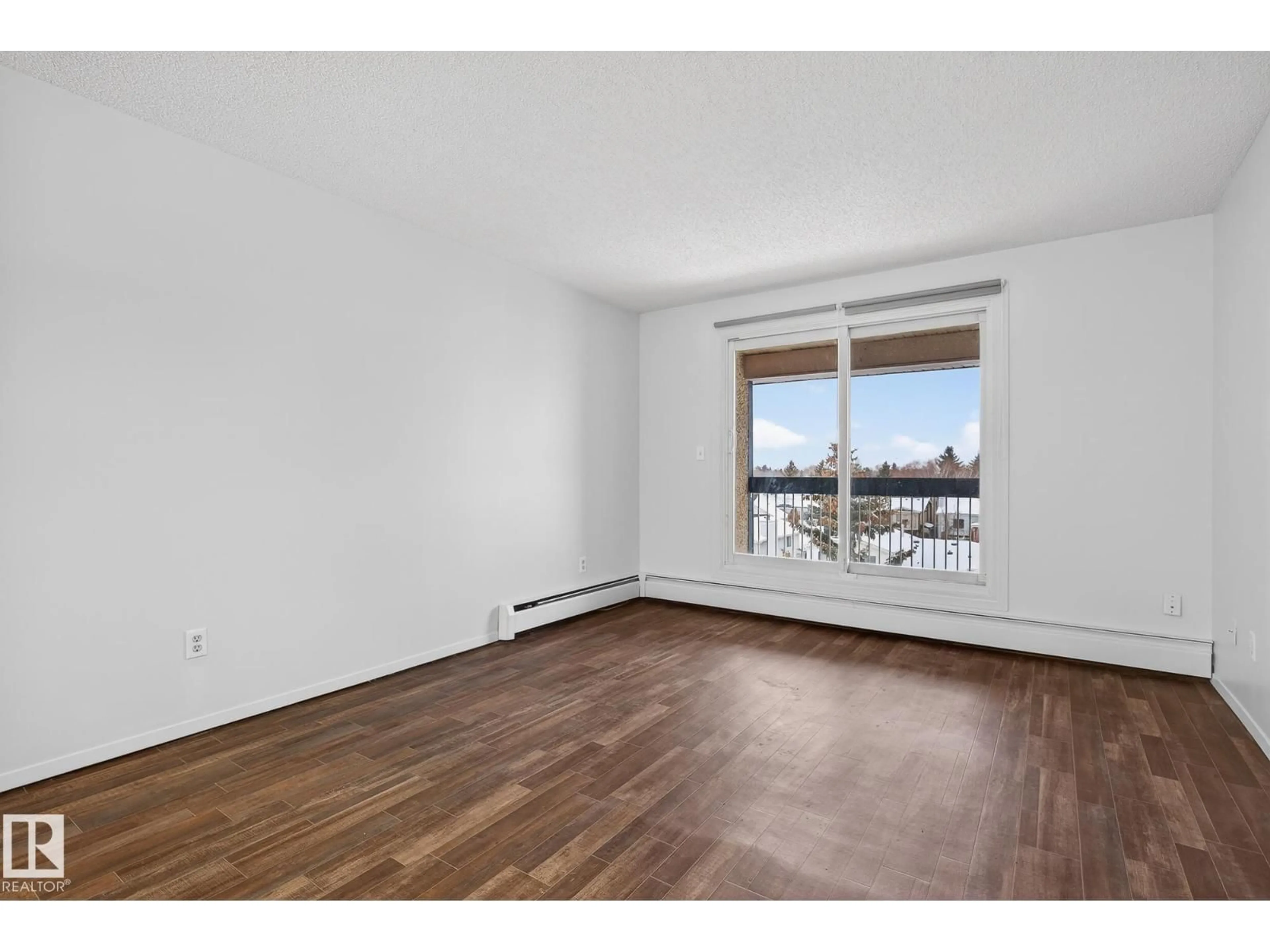 A pic of a room for #404 - 2628 MILL WOODS RD E, Edmonton Alberta T6L5K8