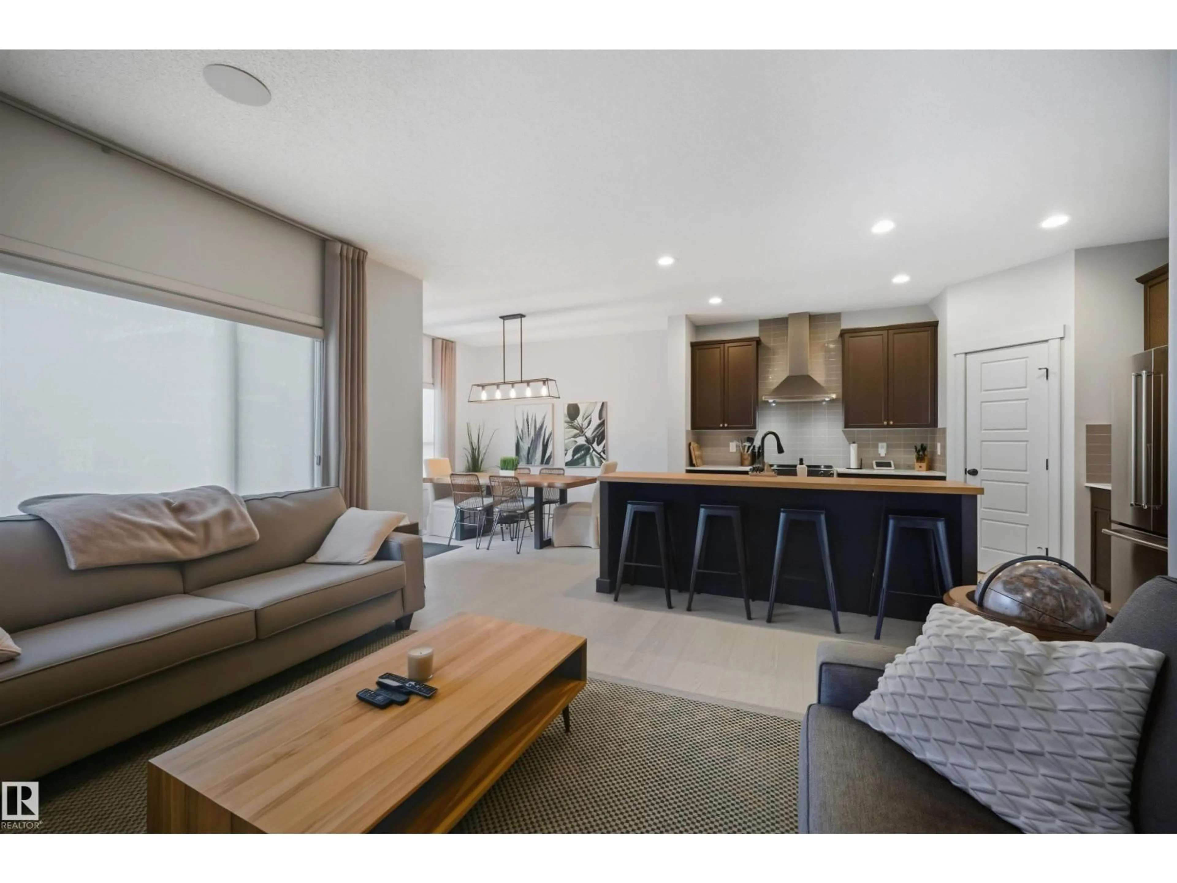 Unknown for NW - 9720 223 ST, Edmonton Alberta T5T7B7