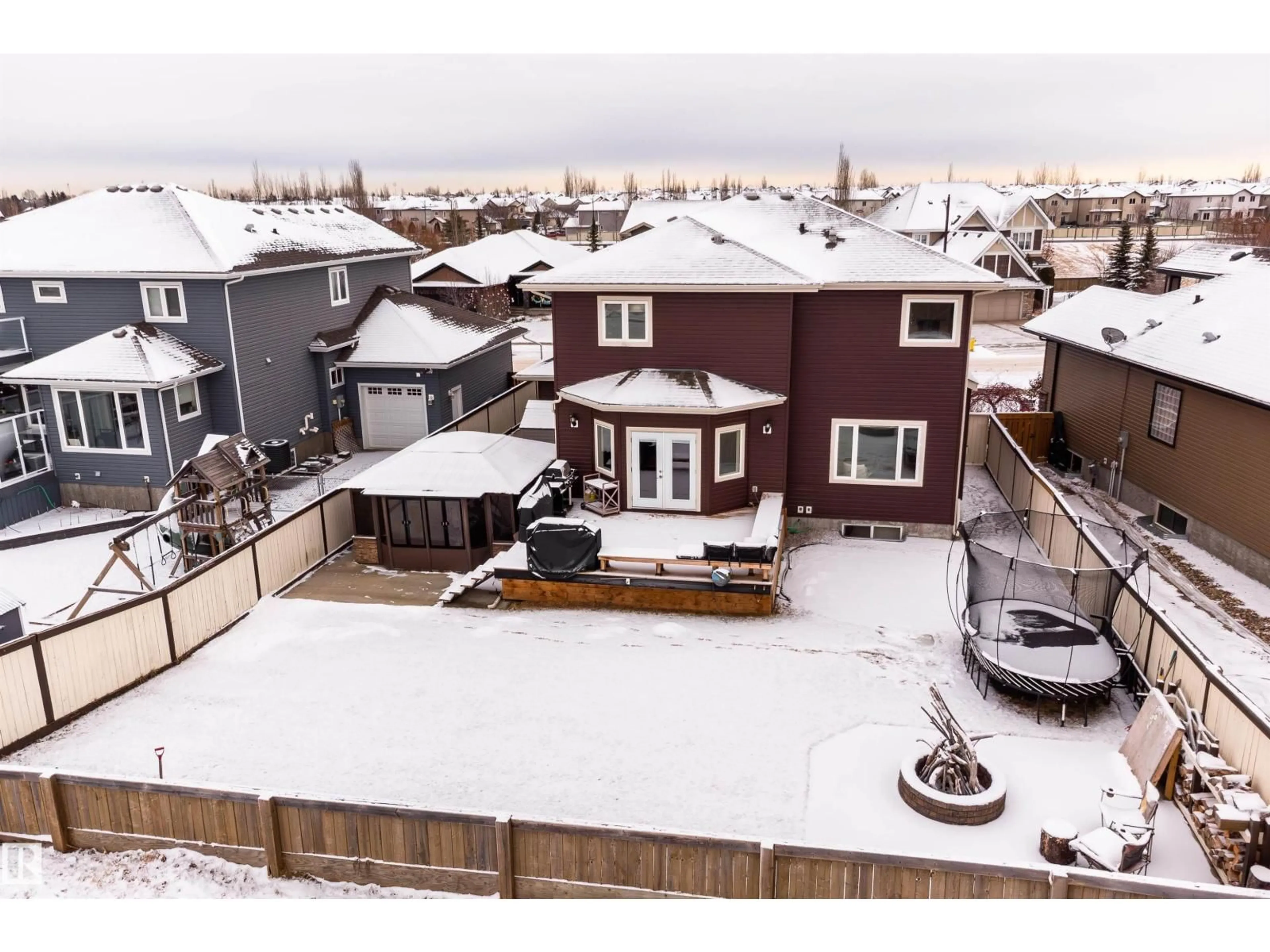 A pic from outside/outdoor area/front of a property/back of a property/a pic from drone, street for 22 VALE TC, Fort Saskatchewan Alberta T8L0B1
