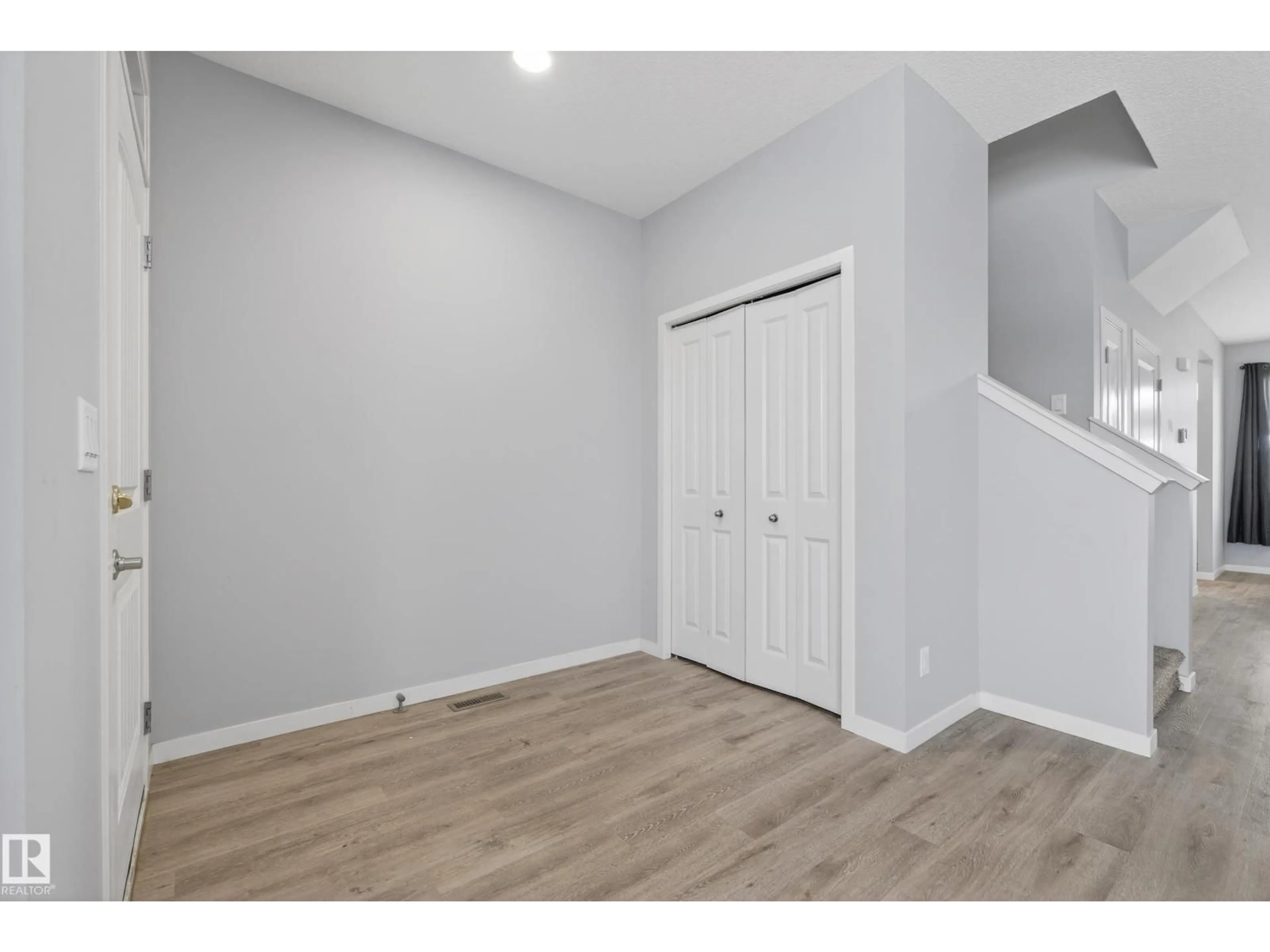 A pic of a room for 5 TONEWOOD BV, Spruce Grove Alberta T7X0Z3