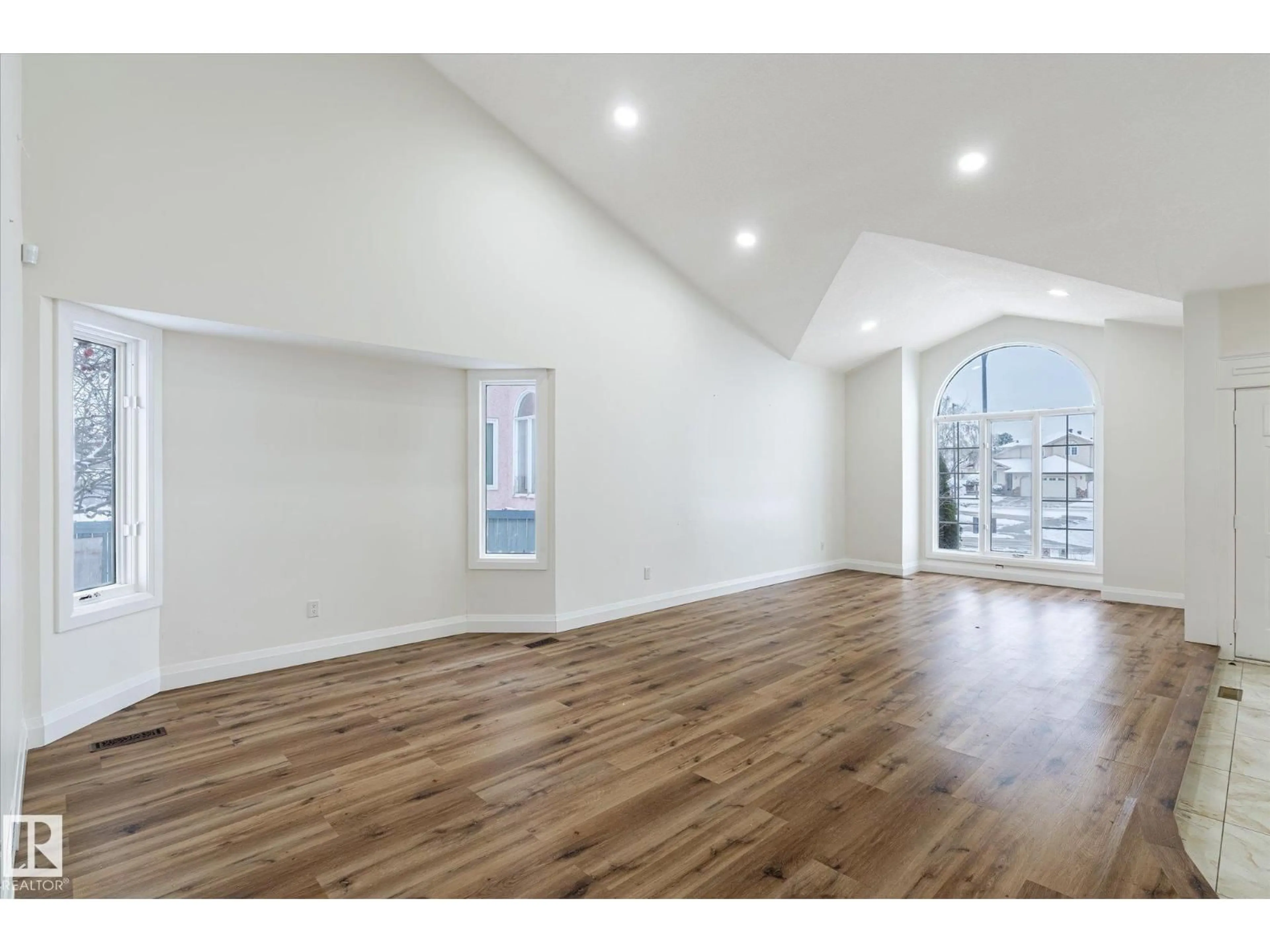 A pic of a room for NW - 9822 175 AV, Edmonton Alberta T5X5V4