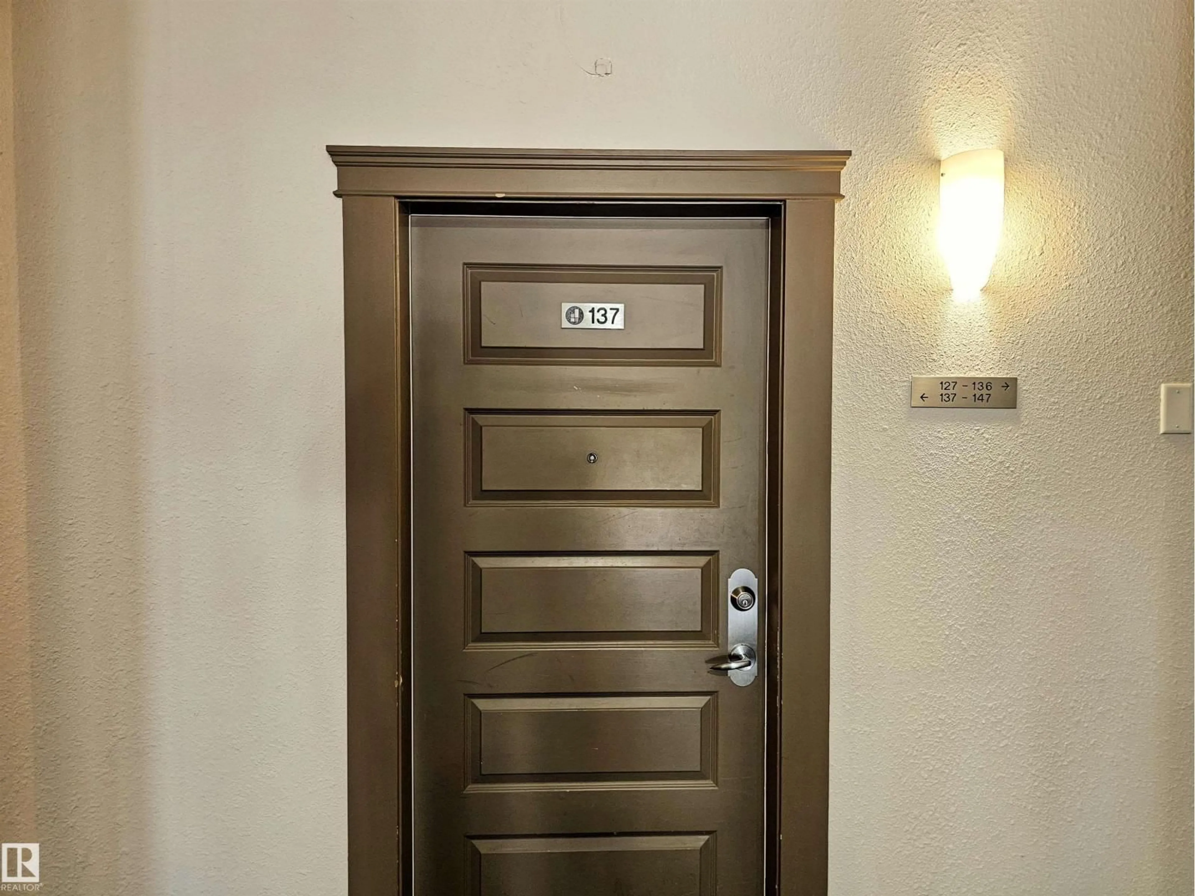 Indoor foyer for #137 - 7825 71 ST, Edmonton Alberta T6B3R9