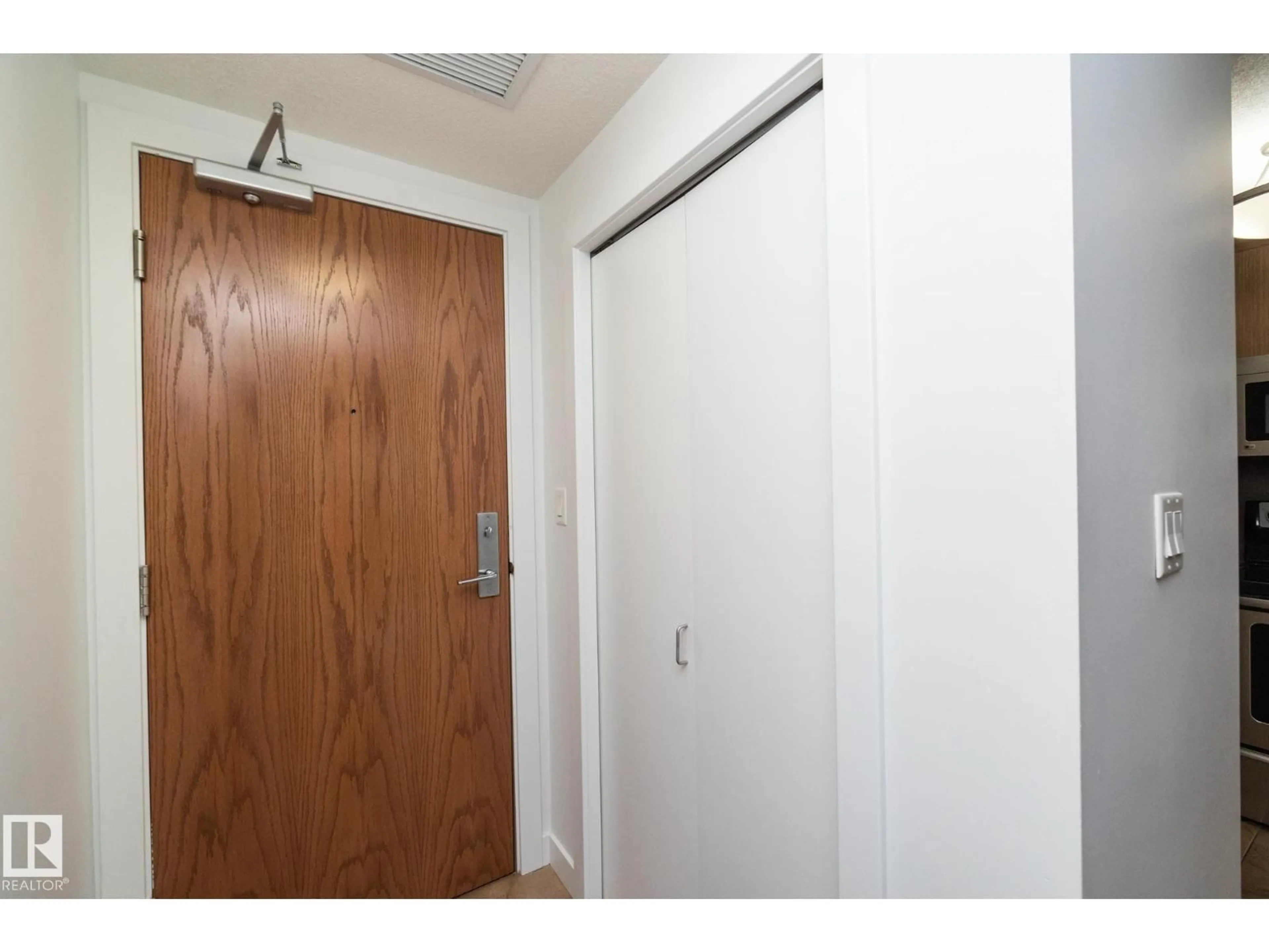 Unknown for 505 - 10055 118 ST, Edmonton Alberta T5K0C1