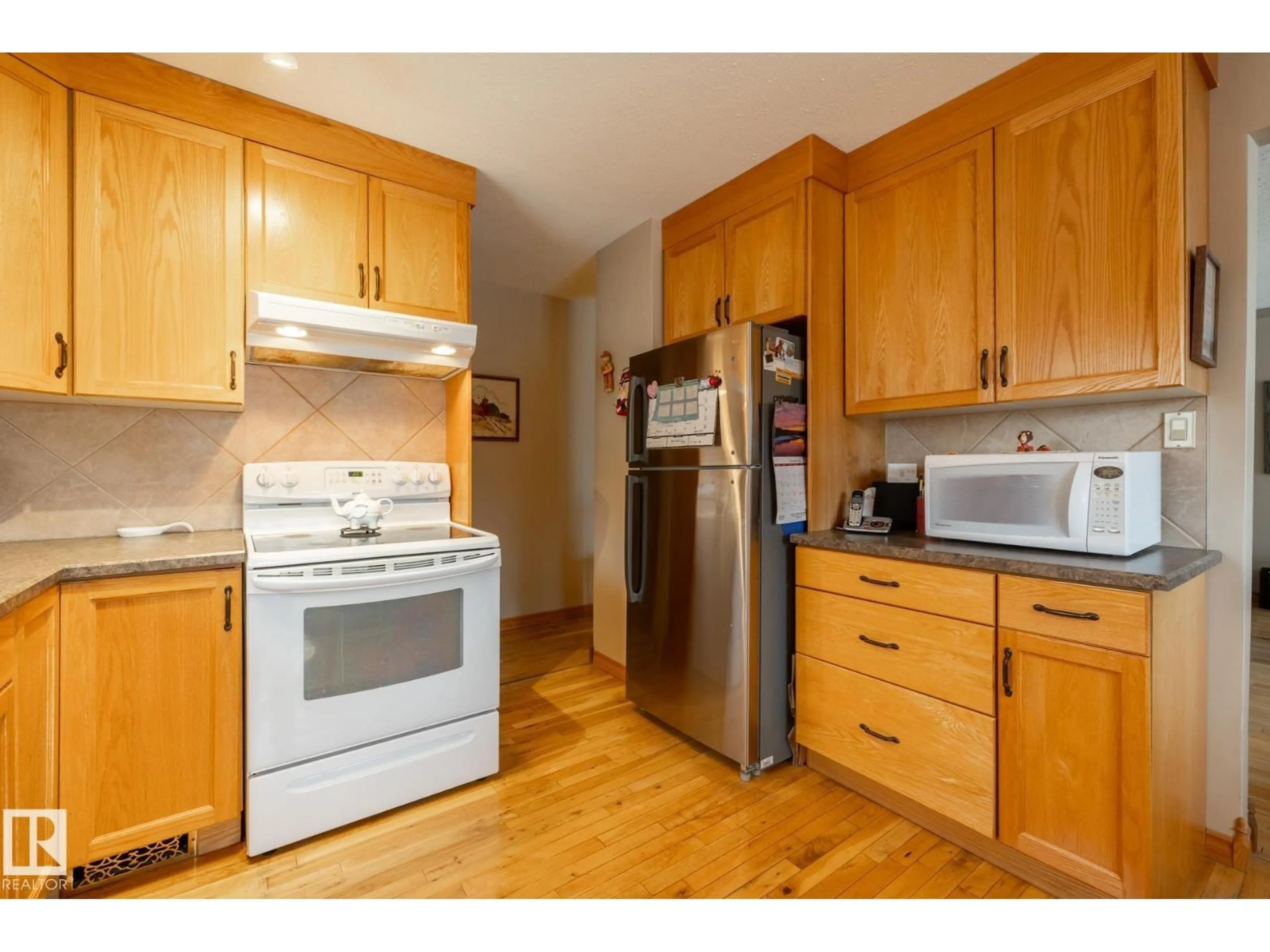 Standard kitchen, wood/laminate floor for 4317 53 ST, Wetaskiwin Alberta T9A1P9