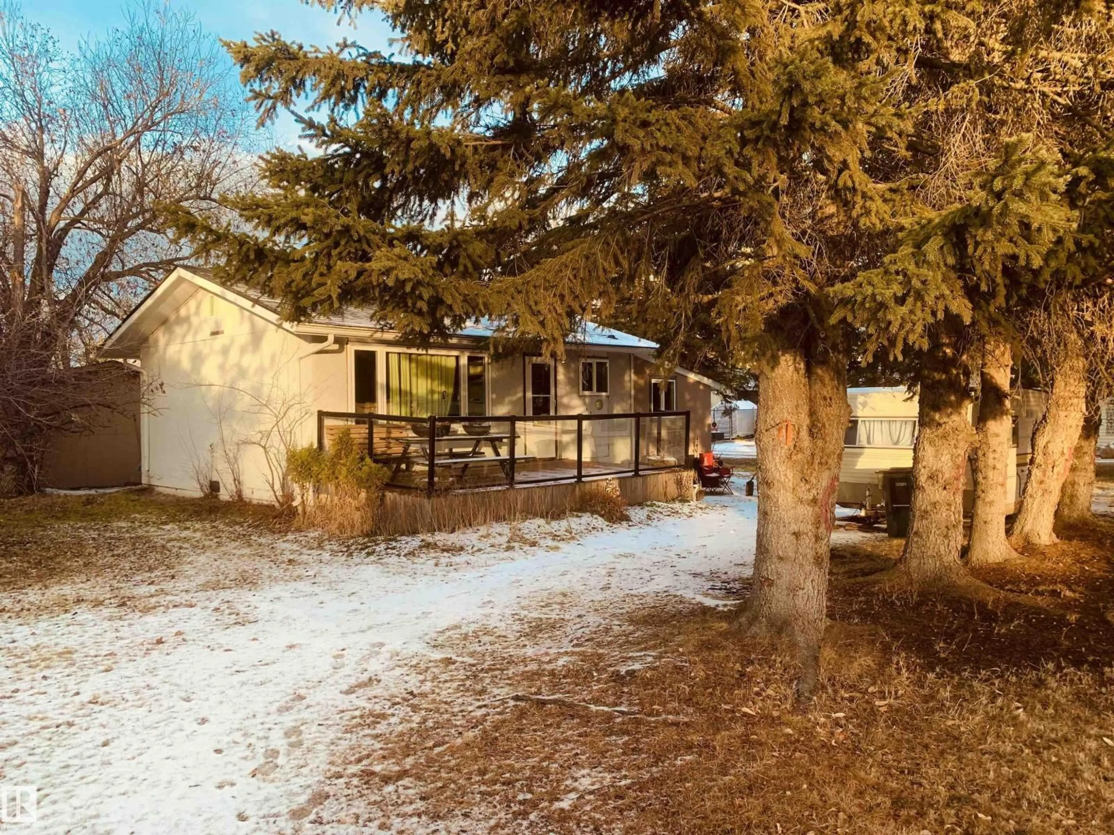 A pic from outside/outdoor area/front of a property/back of a property/a pic from drone, street for 4511 46 ST, Rural Lac Ste. Anne County Alberta T0E0A0