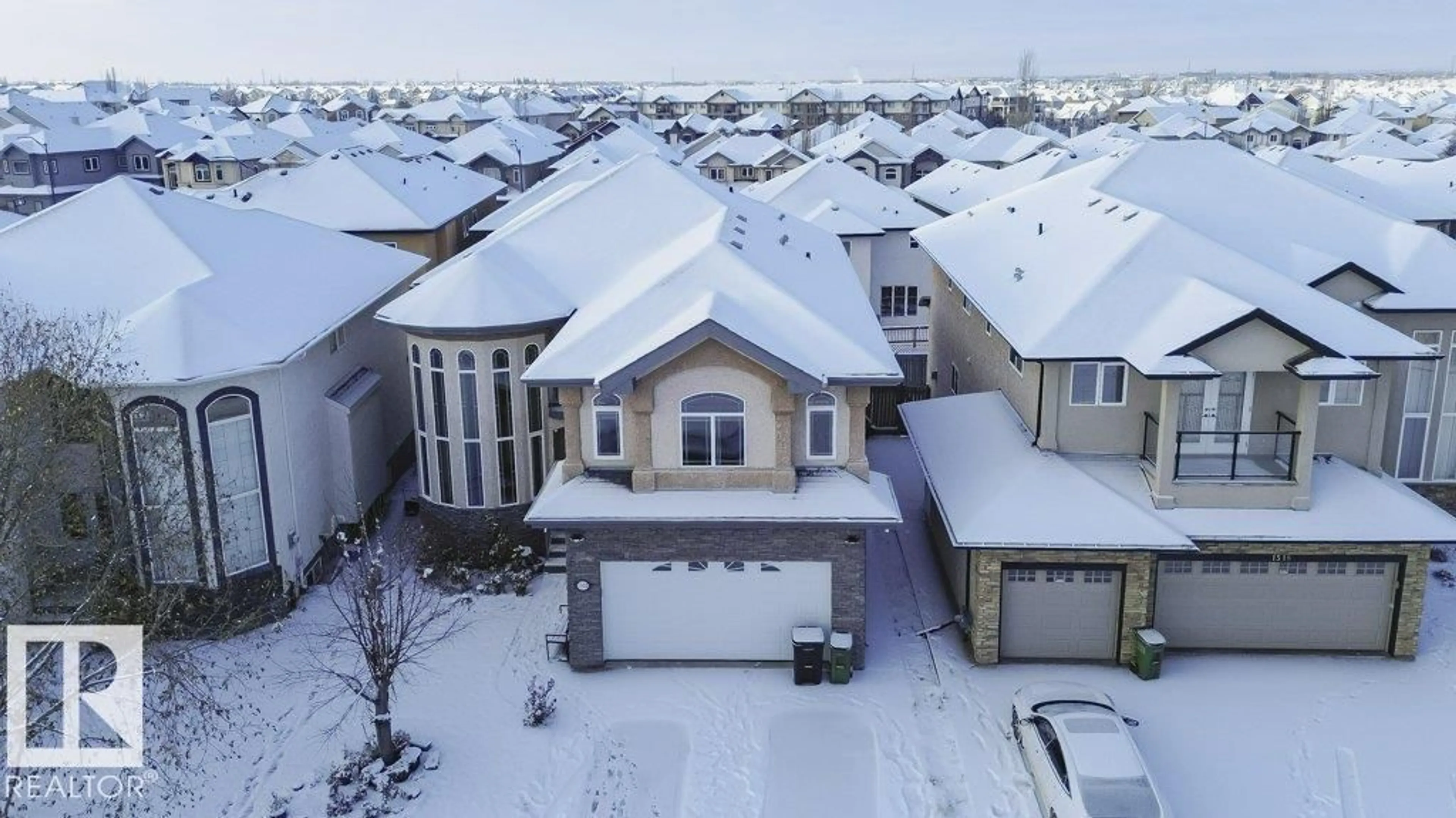 A pic from outside/outdoor area/front of a property/back of a property/a pic from drone, street for SW - 1520 67 ST, Edmonton Alberta T6X0G8