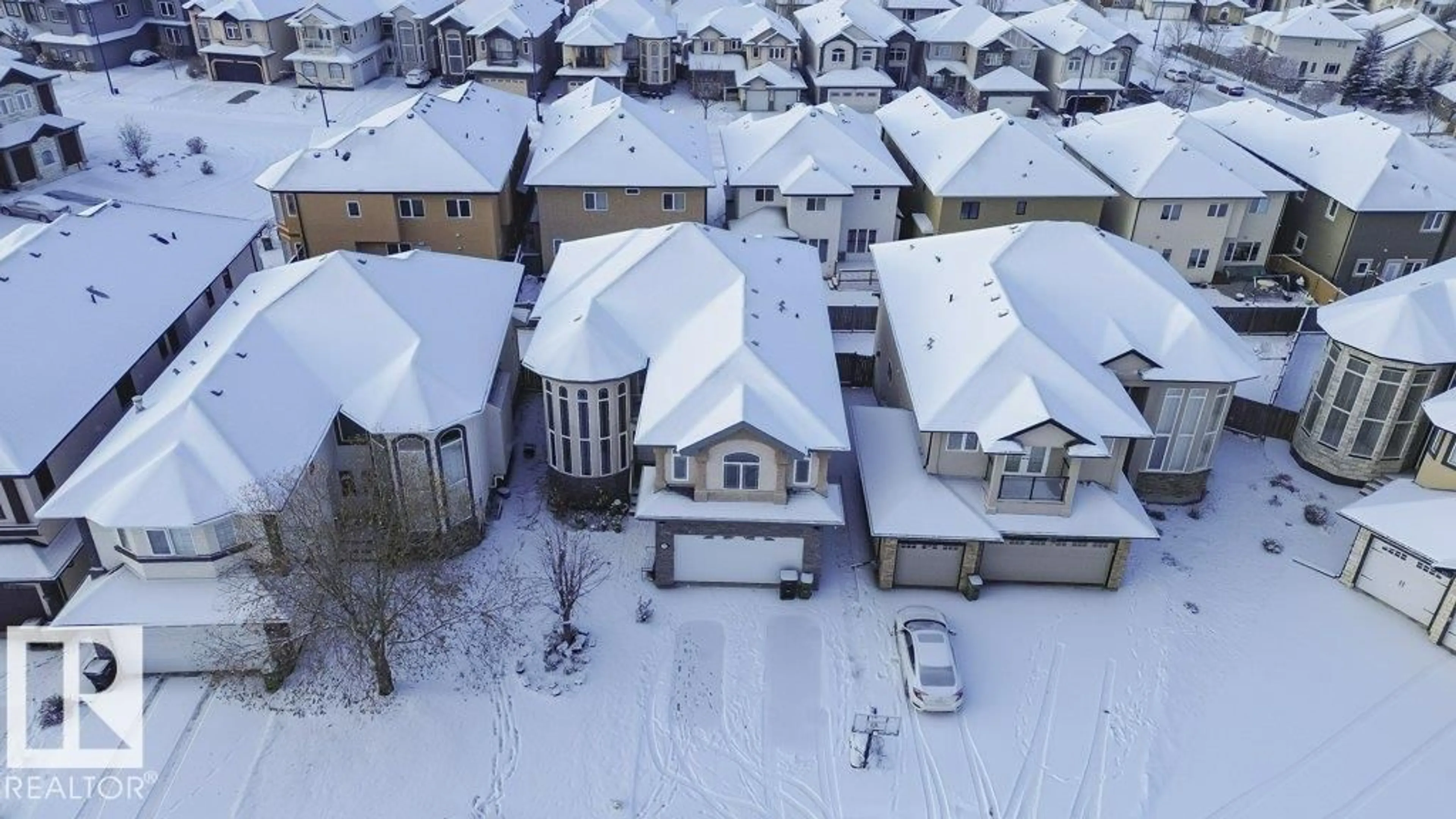 A pic from outside/outdoor area/front of a property/back of a property/a pic from drone, street for SW - 1520 67 ST, Edmonton Alberta T6X0G8