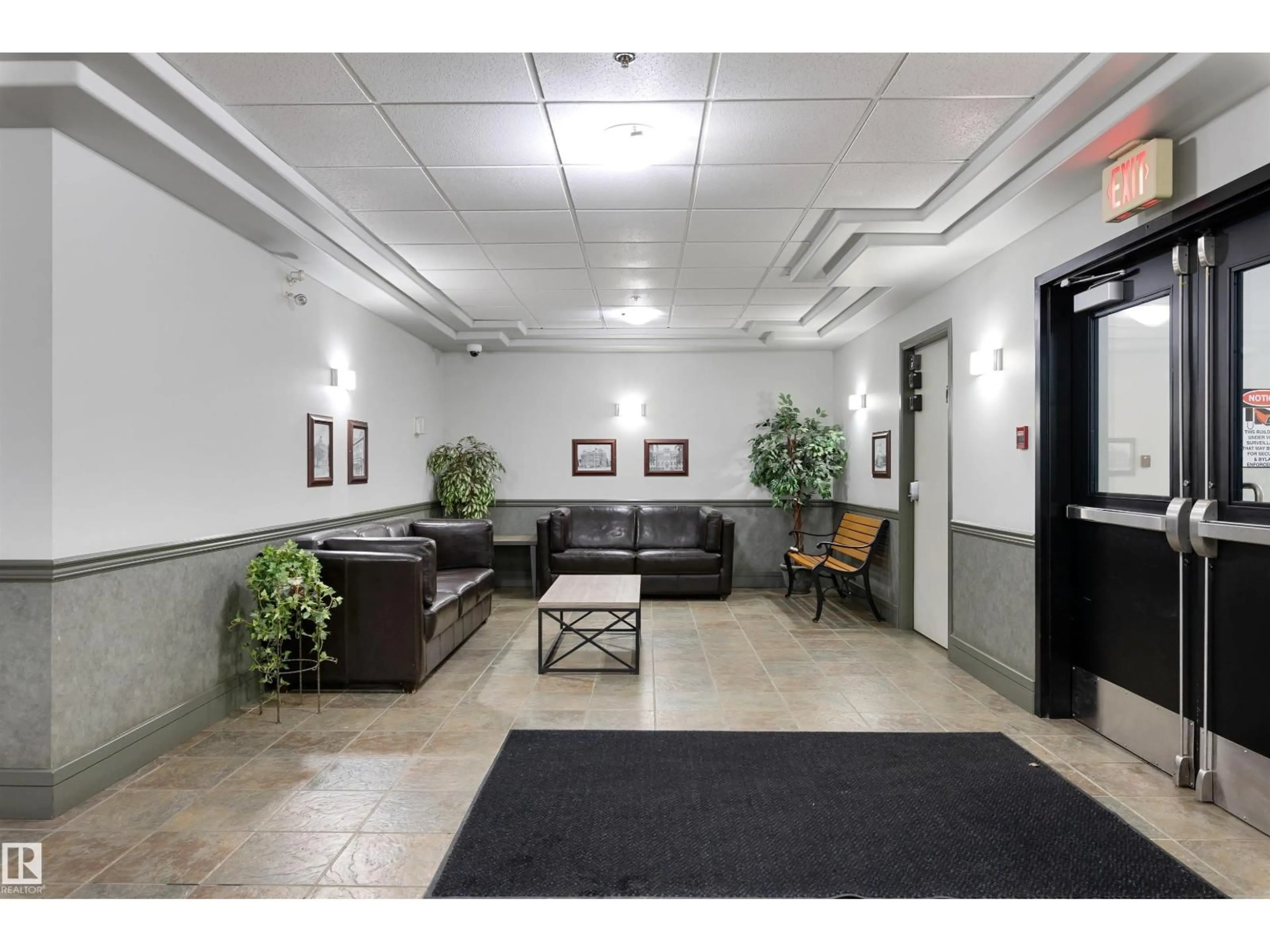 Lobby for #202 - 10116 80 AV, Edmonton Alberta T6E6V7