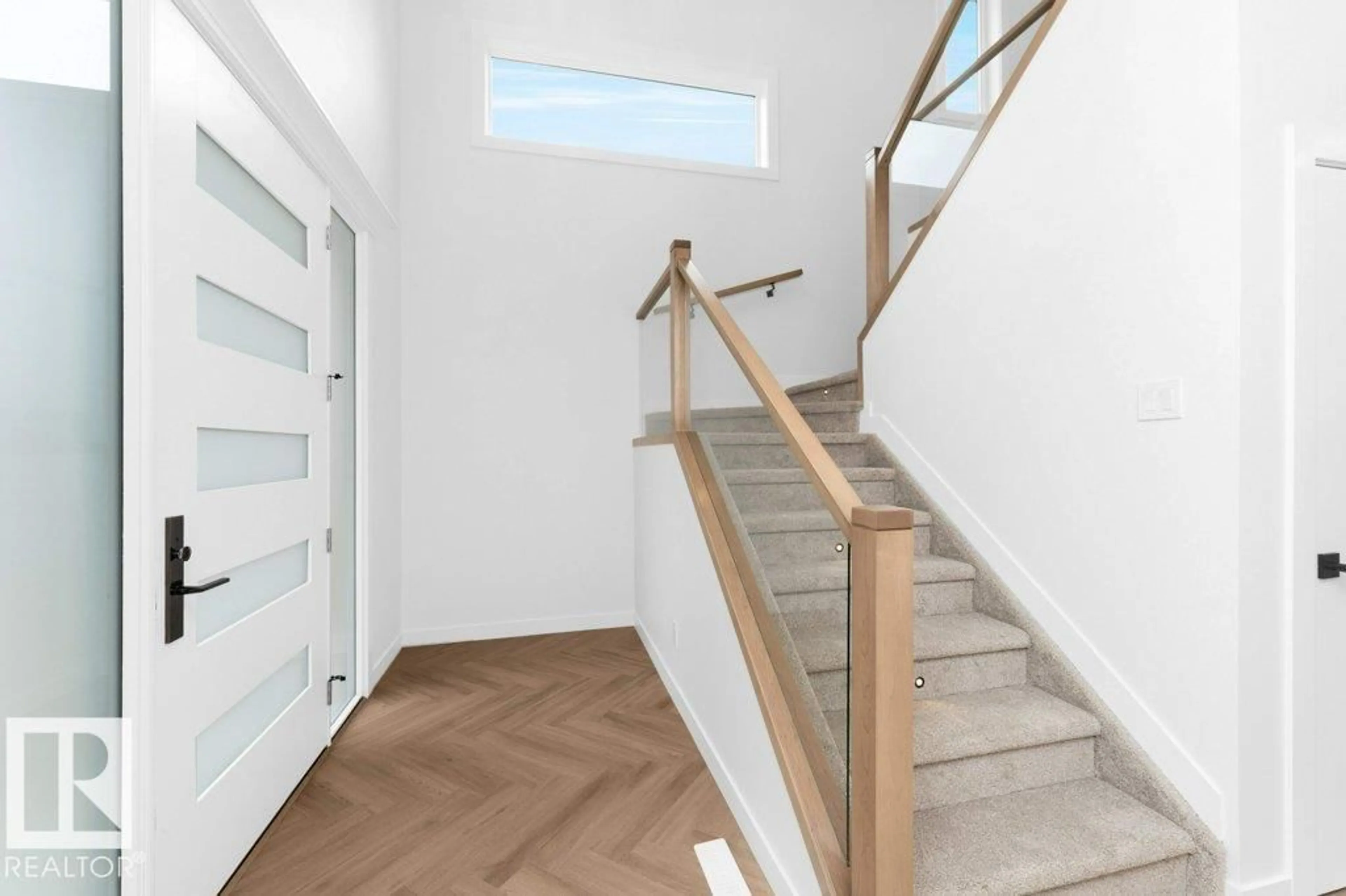 Stairs for 53 LILAC BA, Spruce Grove Alberta T7X2H5