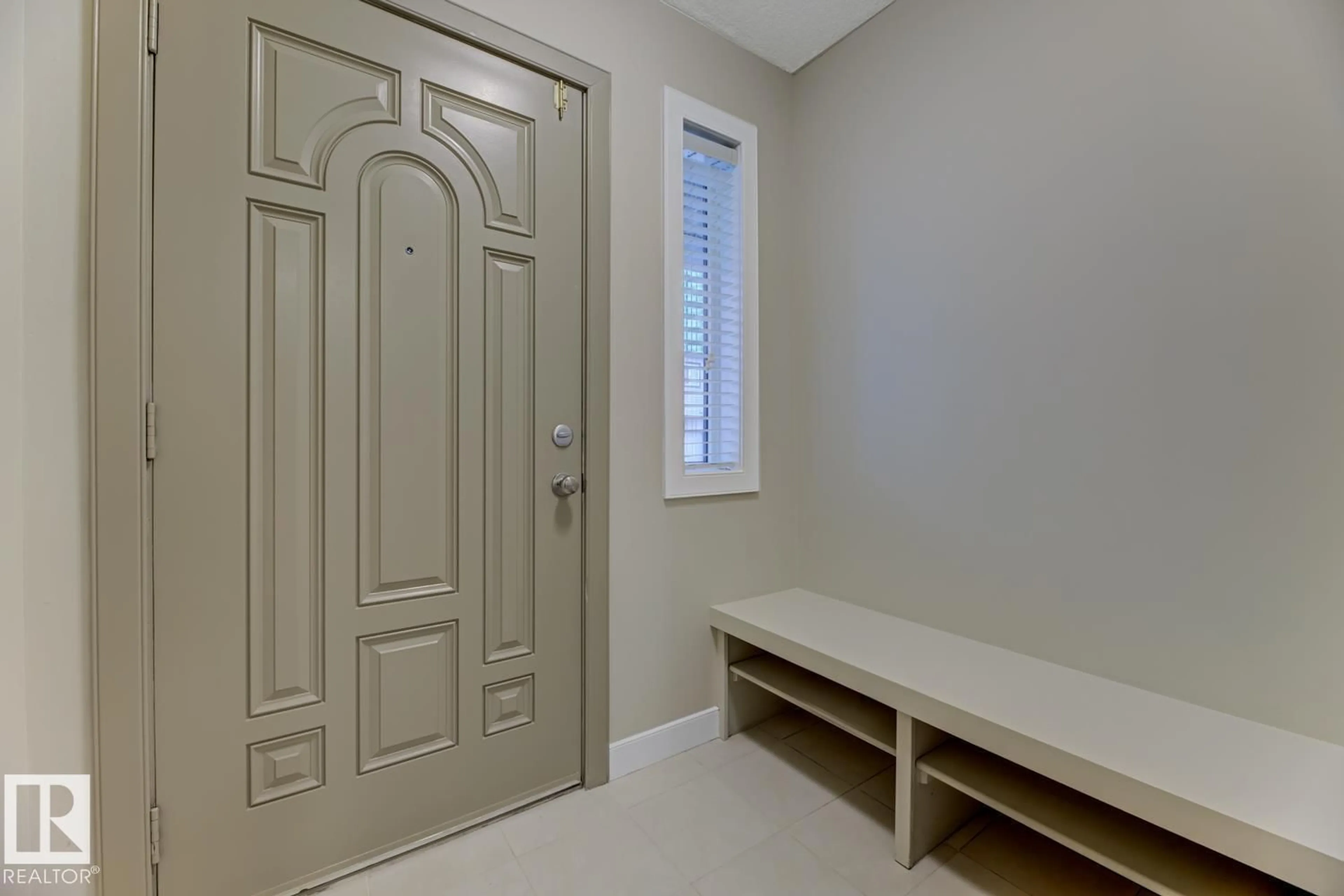 Indoor entryway for 1820 34 AV, Edmonton Alberta T6T0N9