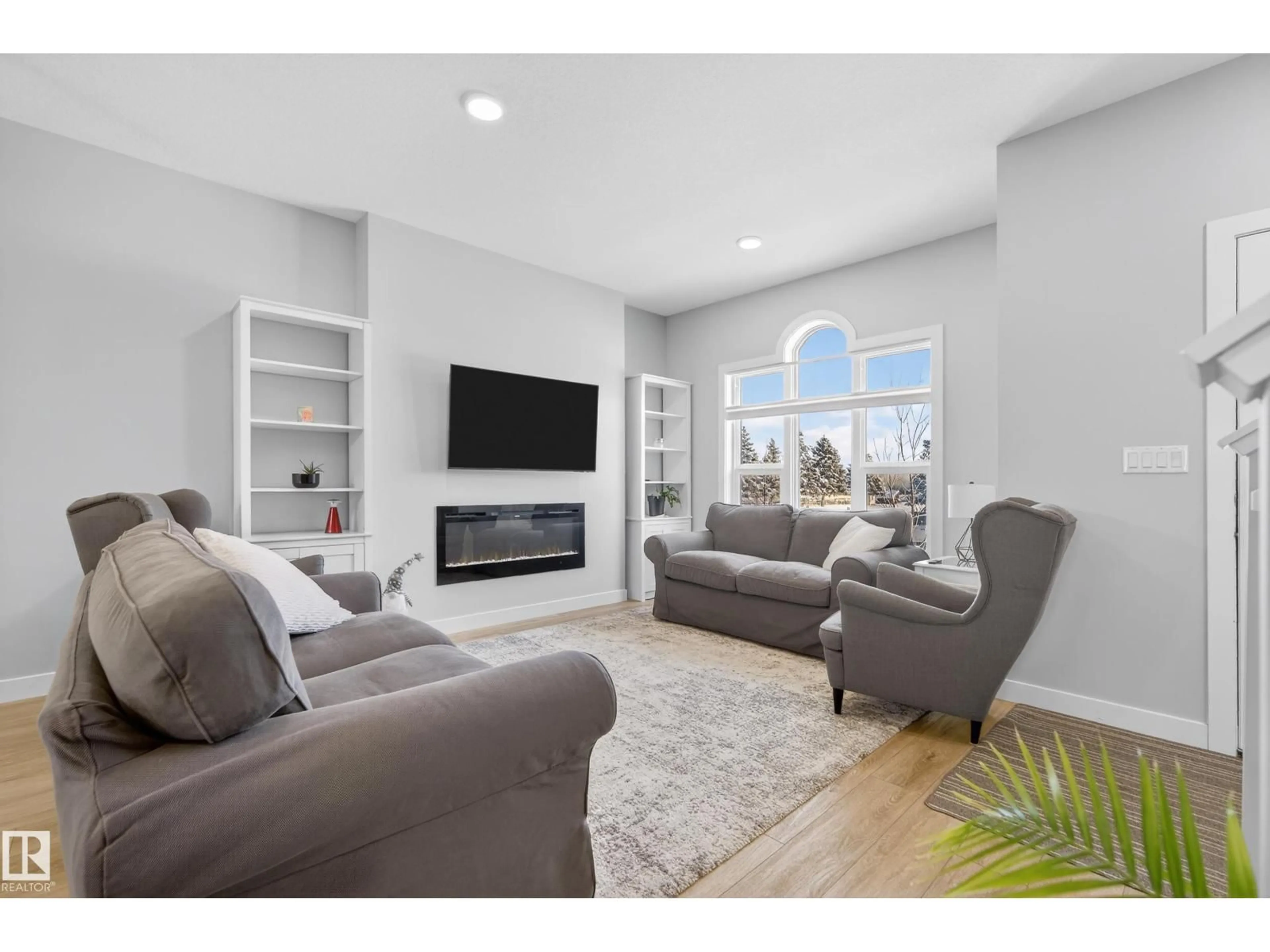 Living room with furniture, unknown for 429 PIONEER ROAD, Spruce Grove Alberta T7X0T2